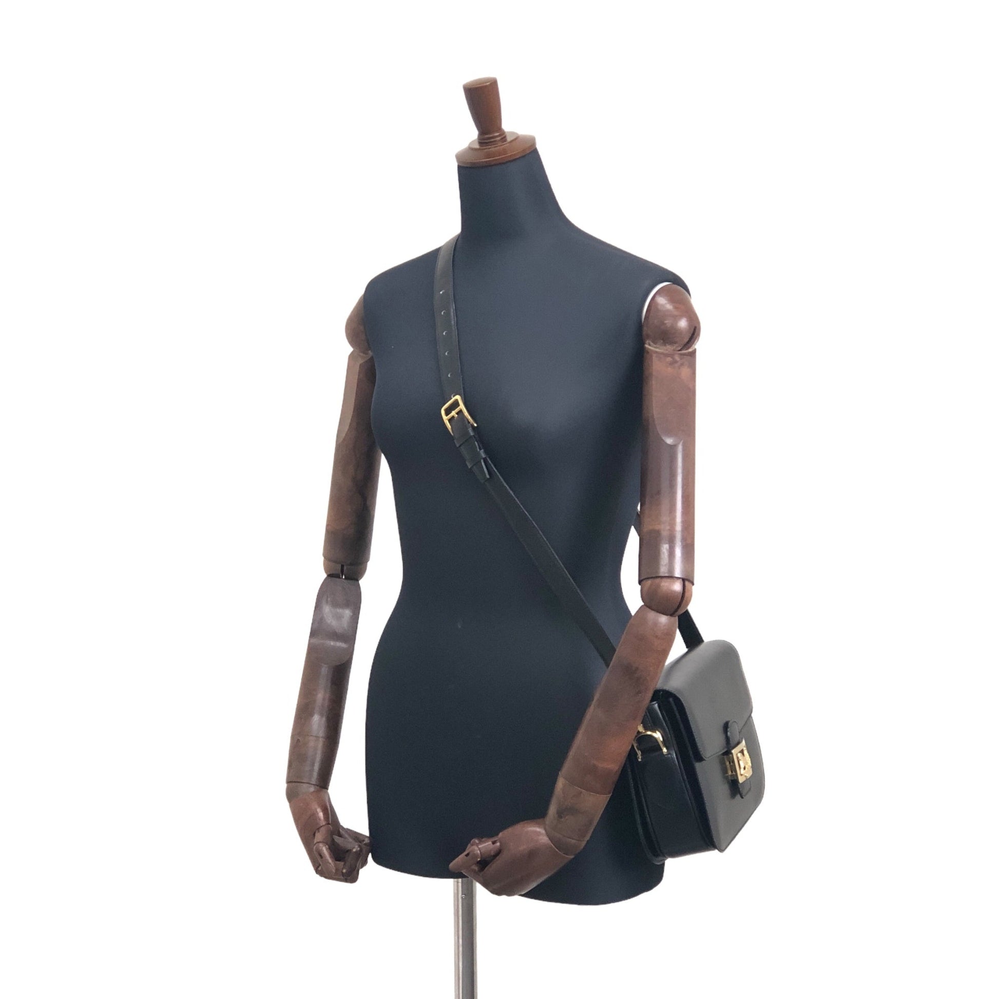 CELINE Horse Carriage Shoulder bag Black