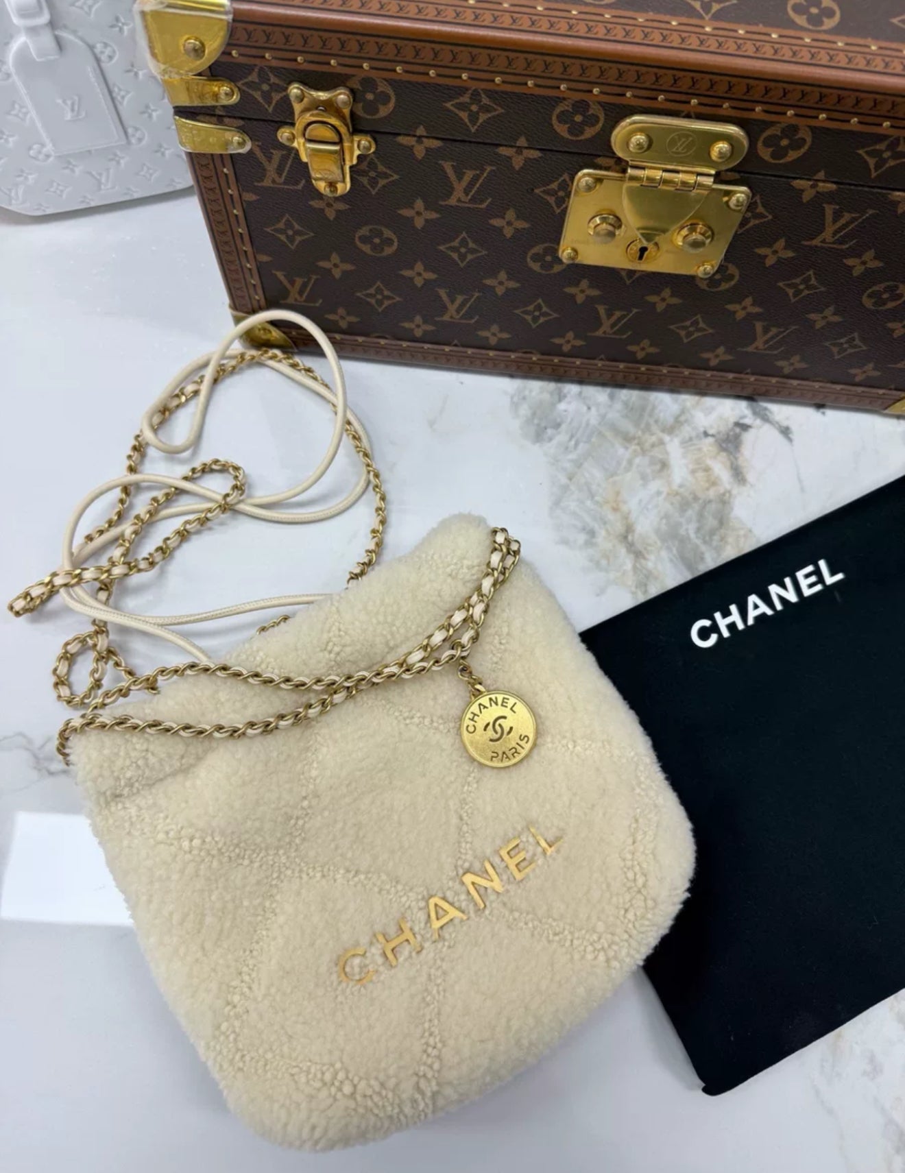 Chanel Chanel 22 Shoulder Bag - Rovelle Bags