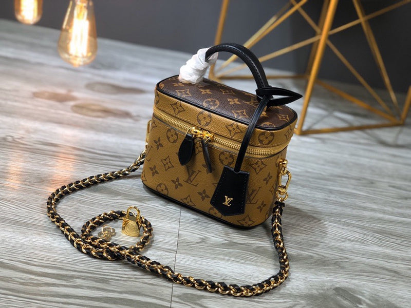 Louis Vuitton Luxury Bags 1844