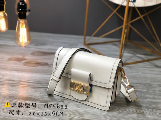 Louis Vuitton Luxury Bags 1830