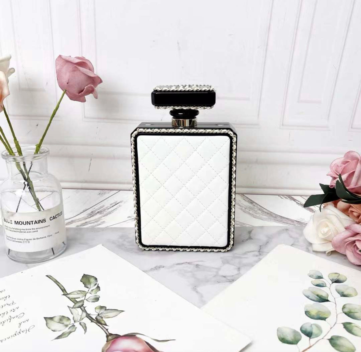 Chanel Chanel 22 Shoulder Bag - Rovelle Bags