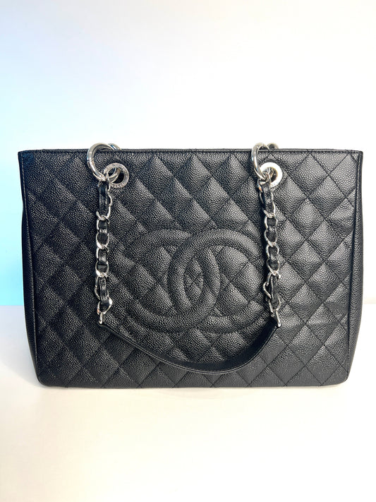 Chanel Shoulder Bag - Almora Bags