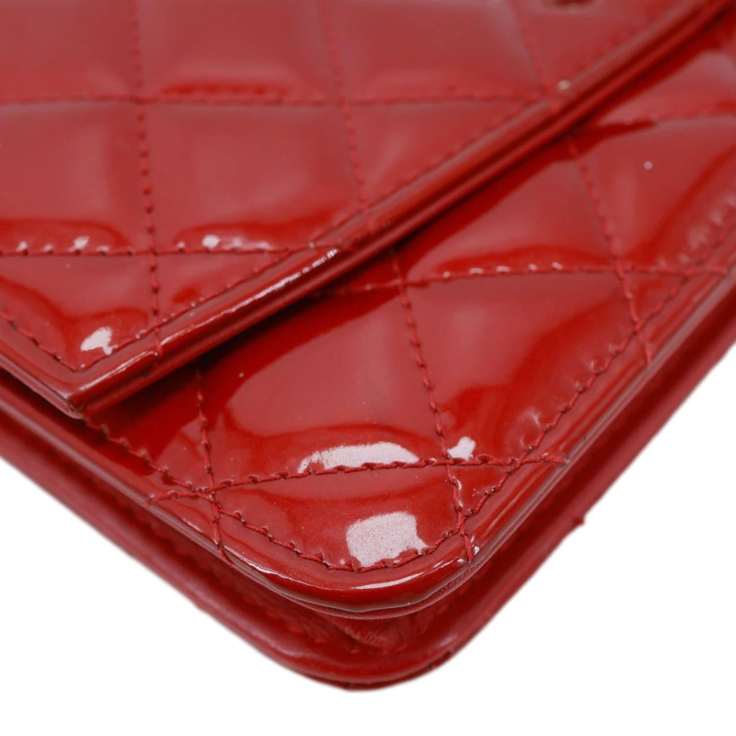 CHANEL Brilliant WOC Quilted Patent Leather Crossbody Wallet Red