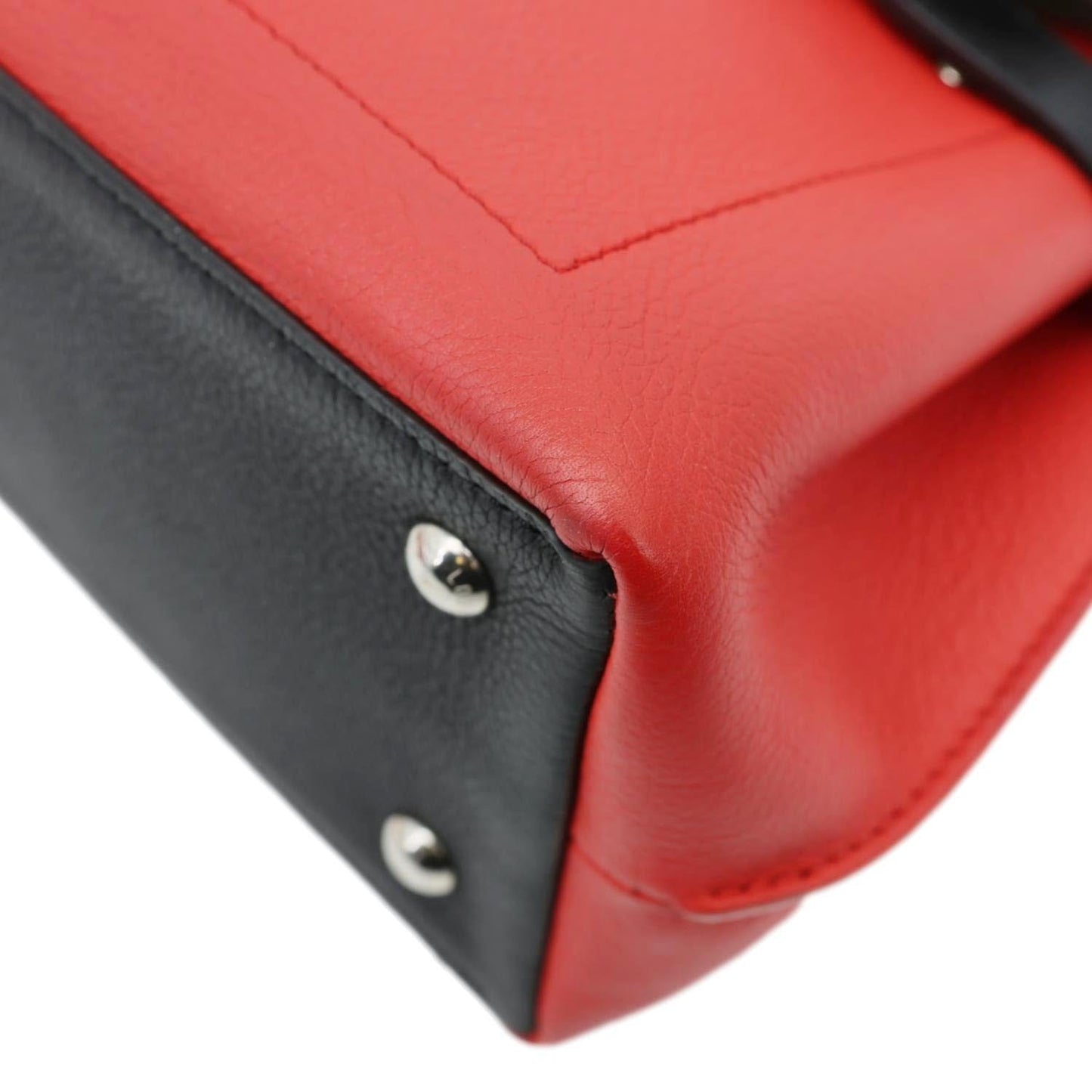 LOUIS VUITTON Lockme Ever Leather Crossbody Bag Red