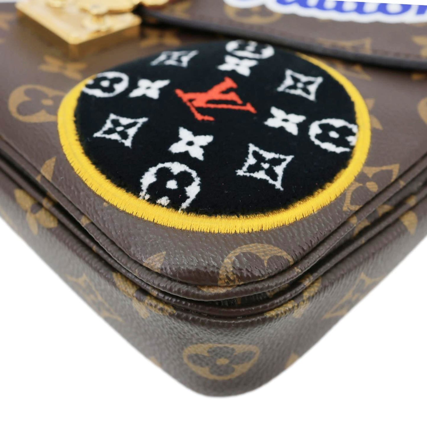 LOUIS VUITTON Metis Pochette Patches Monogram Canvas Crossbody Bag Brown