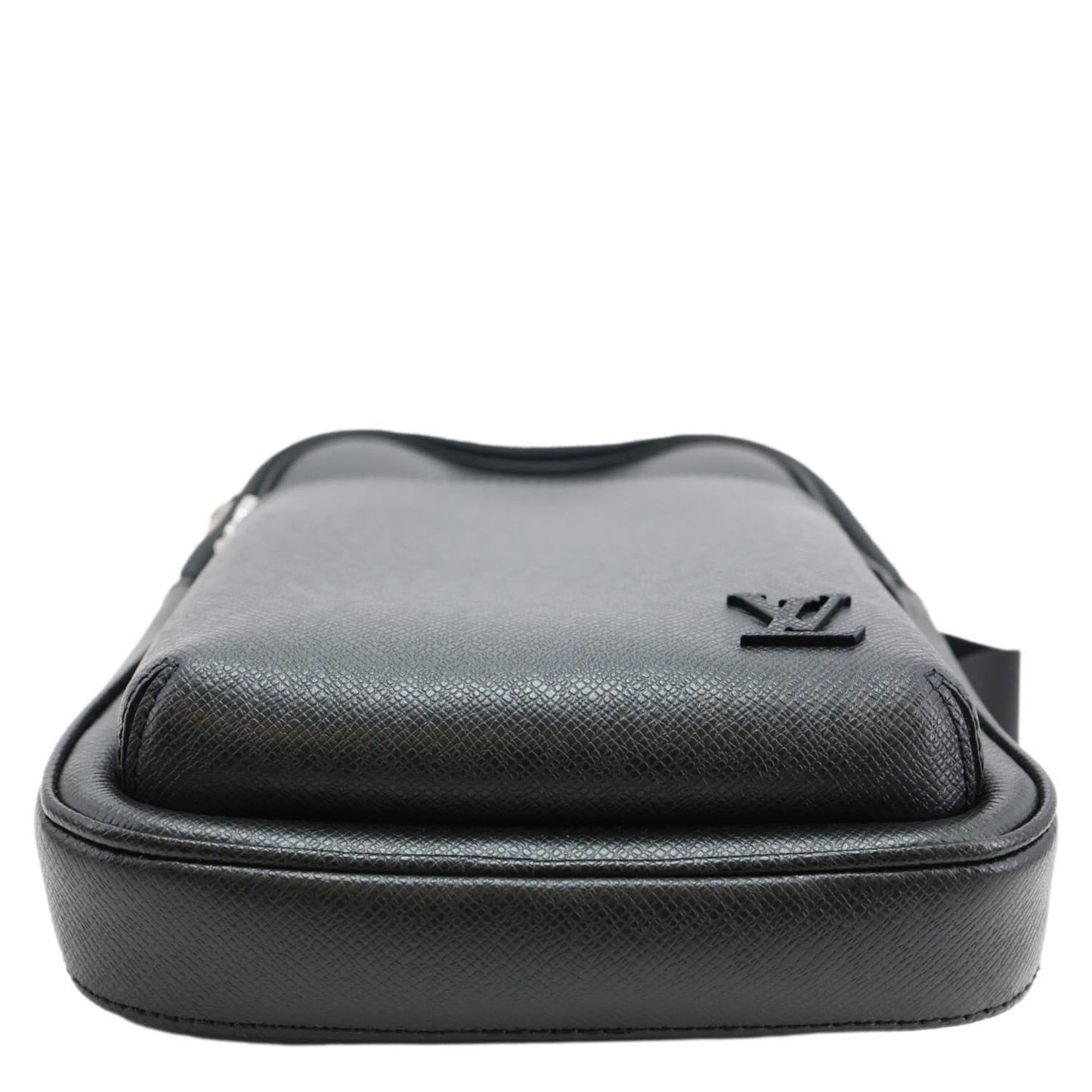LOUIS VUITTON Avenue Sling Taiga Leather Backpack Black