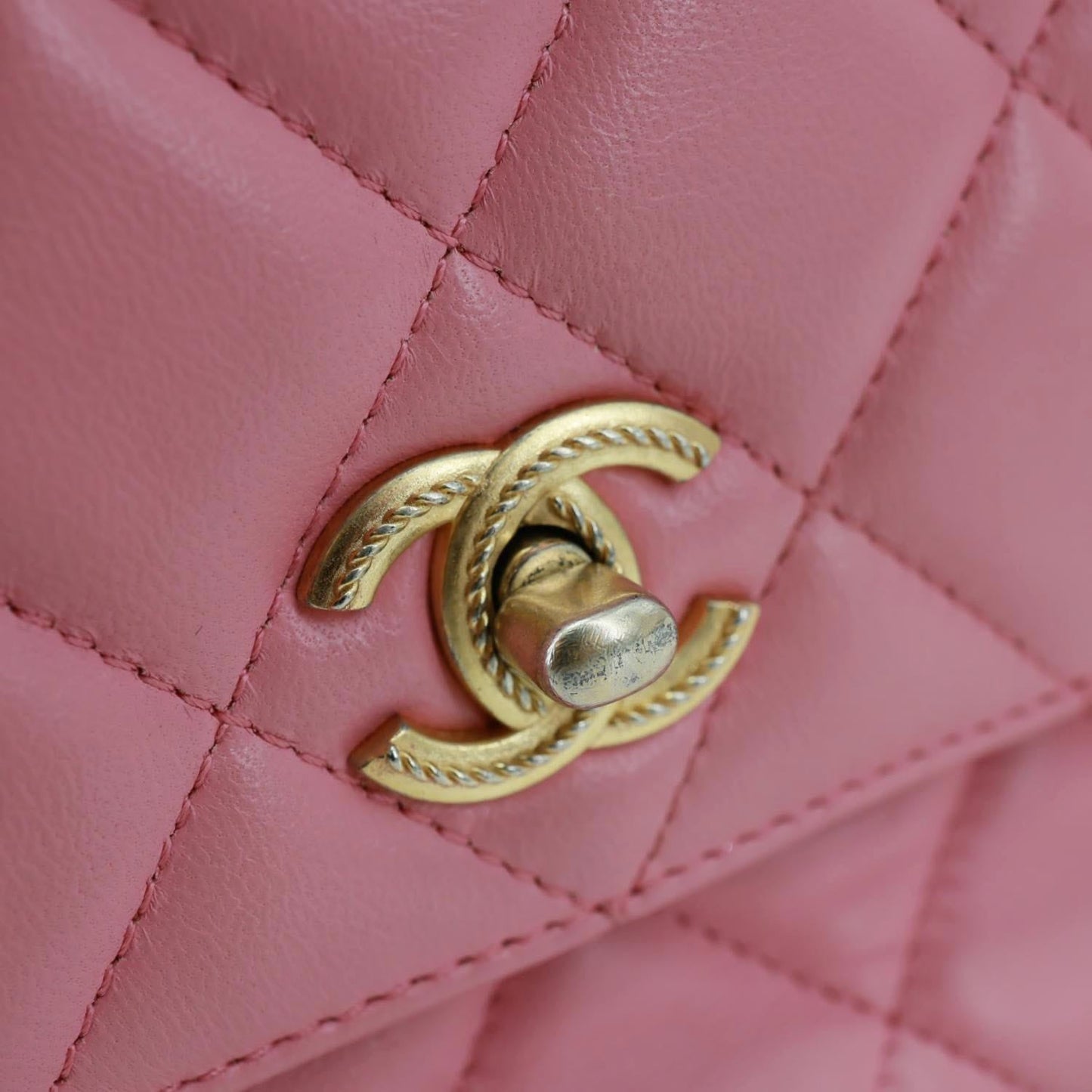 CHANEL Top Handle WOC Quilted Lambskin Leather Wallet On Chain Shoulder Bag Pink