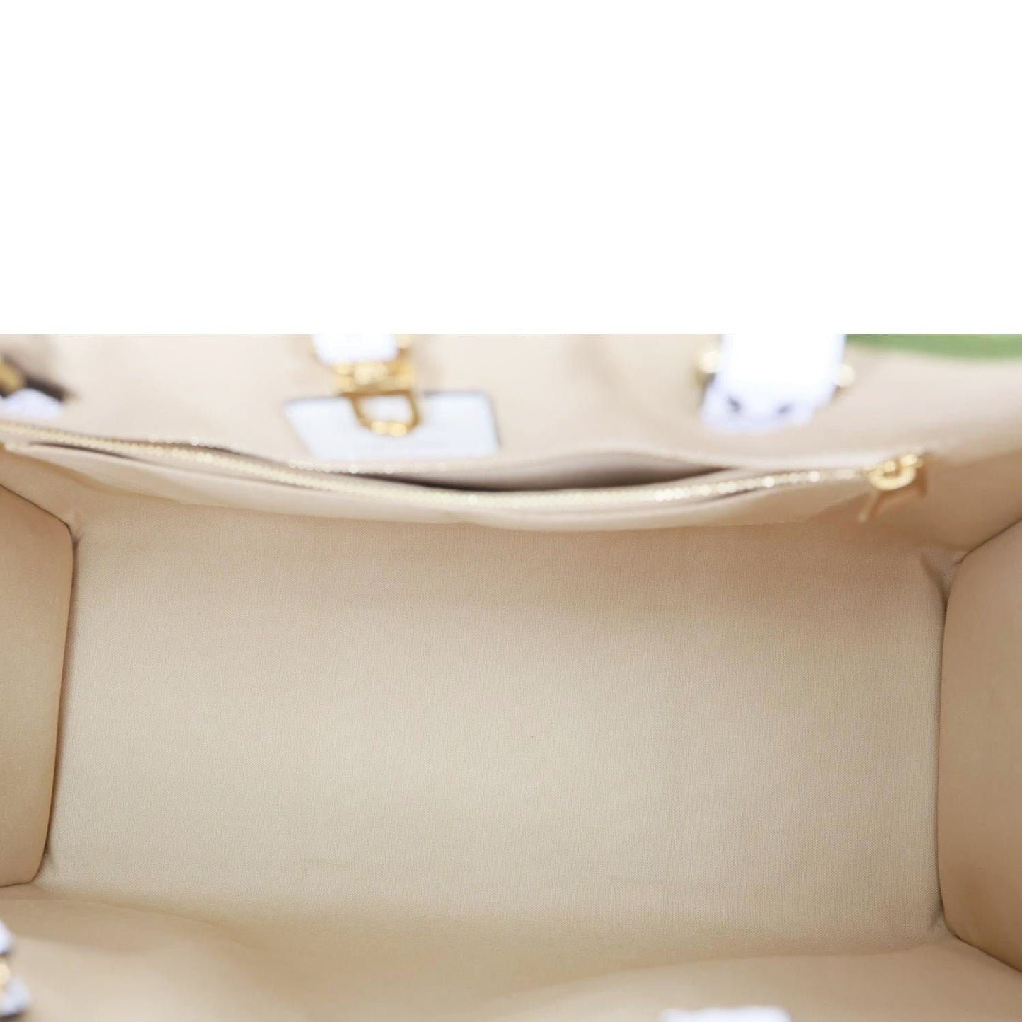 LOUIS VUITTON Onthego GM Monogram Giant Canvas Tote Bag White