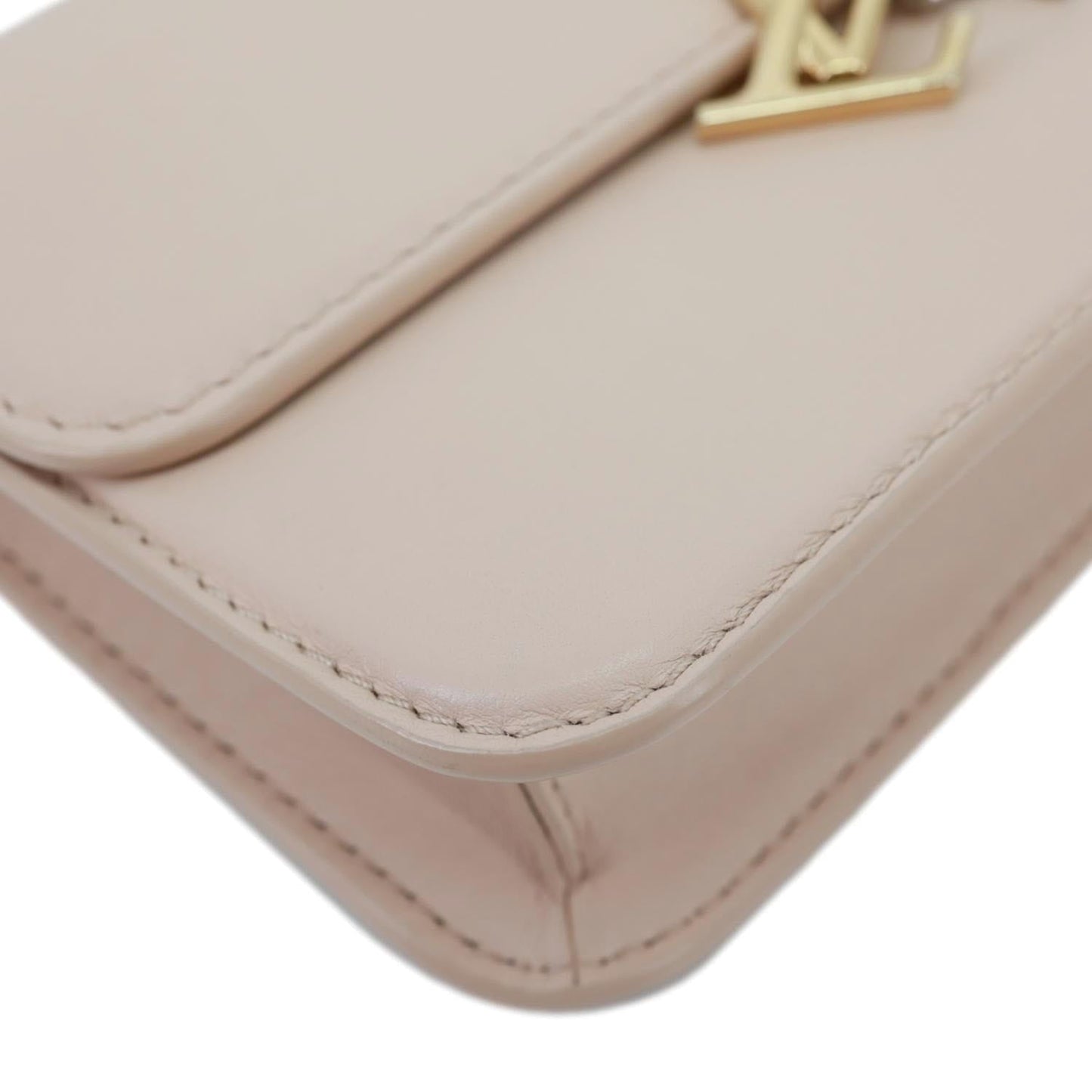 LOUIS VUITTON LV Bloom Calfskin Leather Wallet On Chain Pink