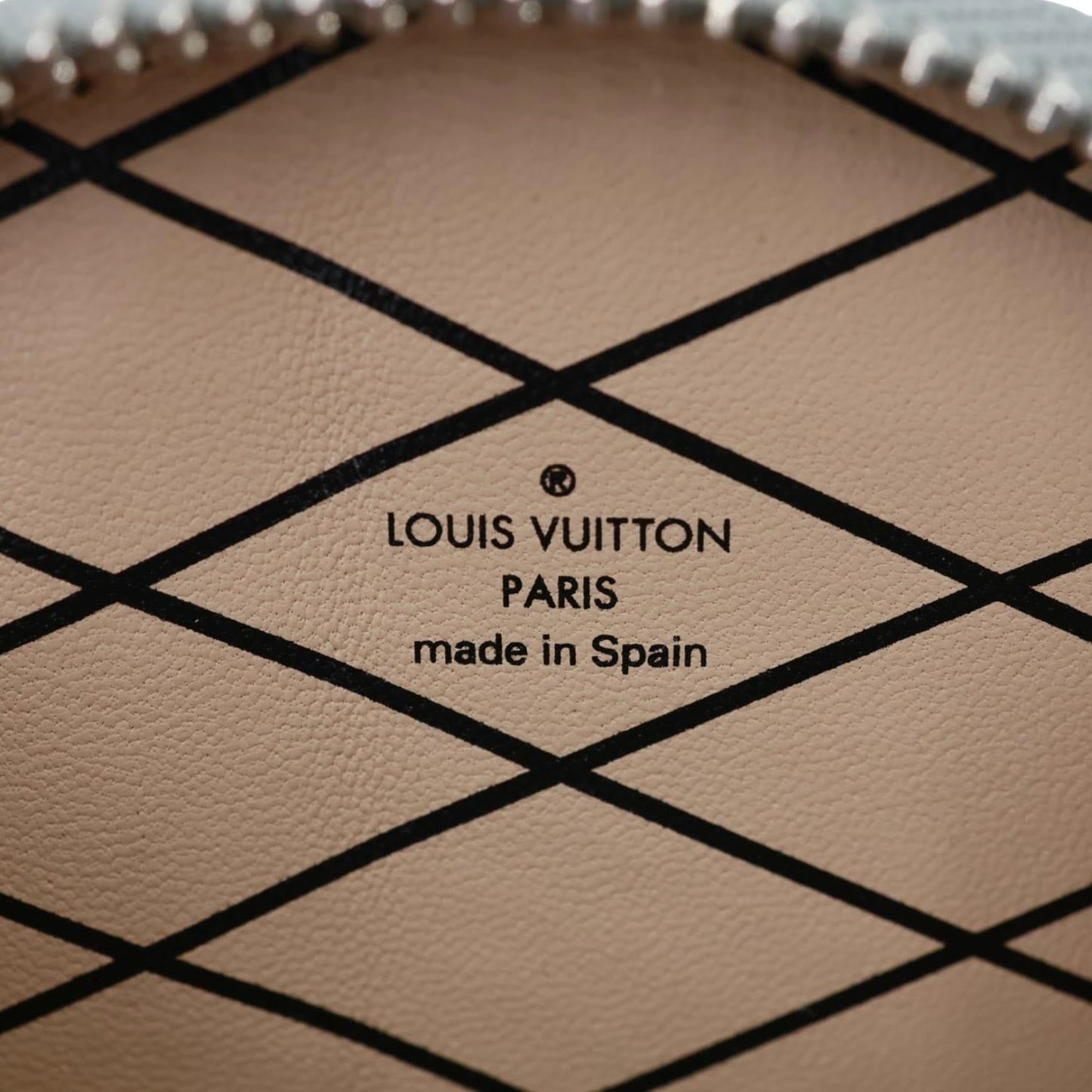 LOUIS VUITTON Micro Boite Chapeau Transformed Monogram Time Trunks Coin Purse Silver