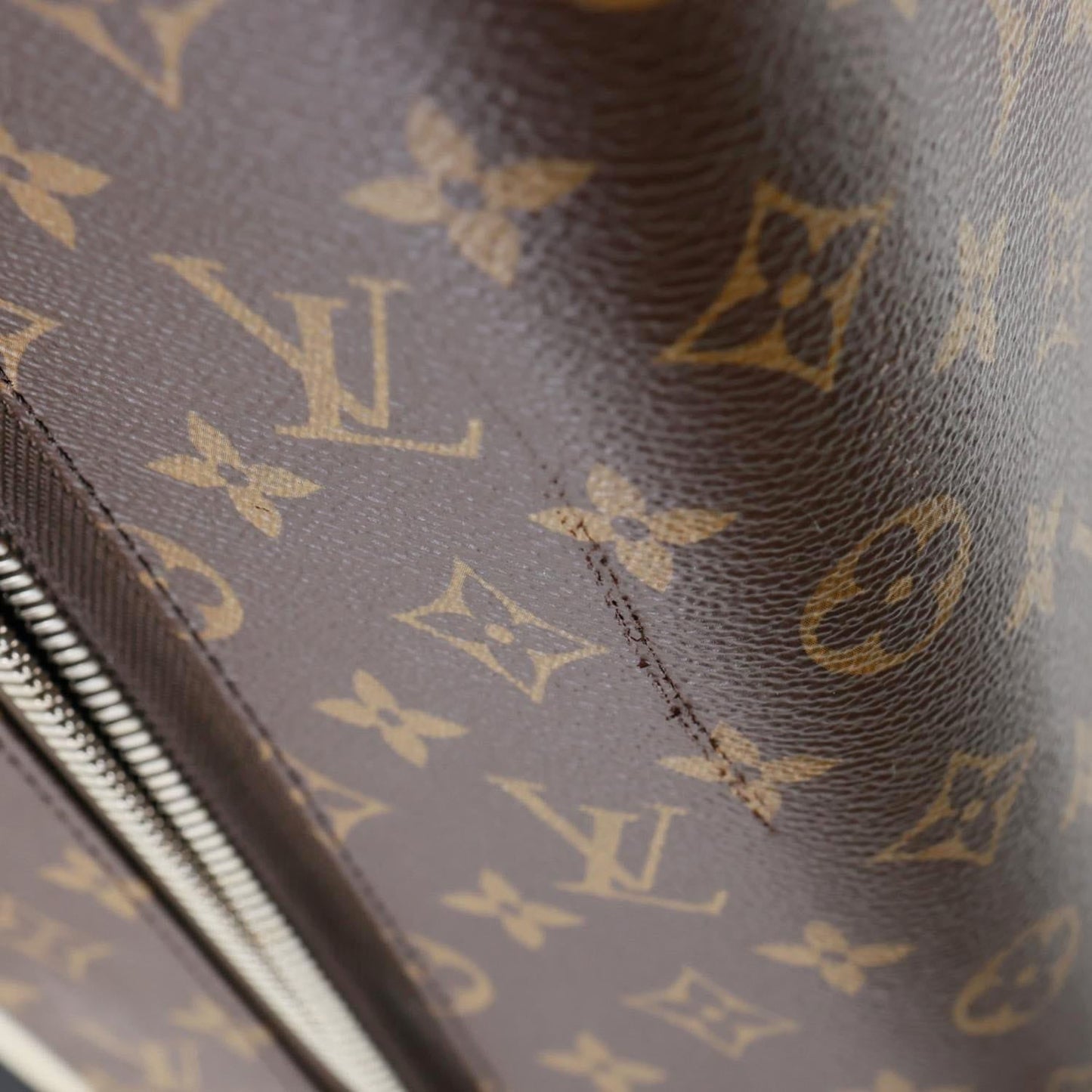 LOUIS VUITTON Horizon 50 Monogram Canvas Travel Bag Brown