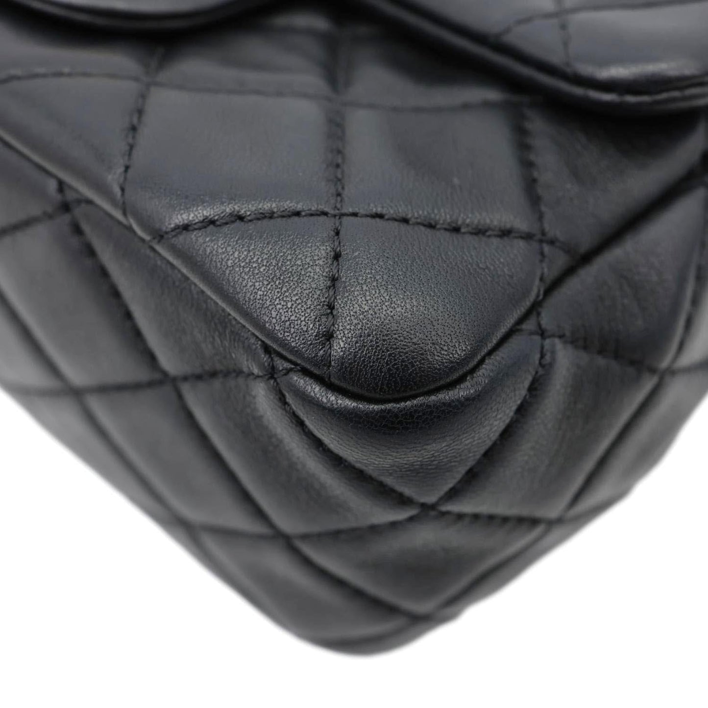 CHANEL Resin Pearl Samba Flap Quilted Leather Crossbody Bag Black