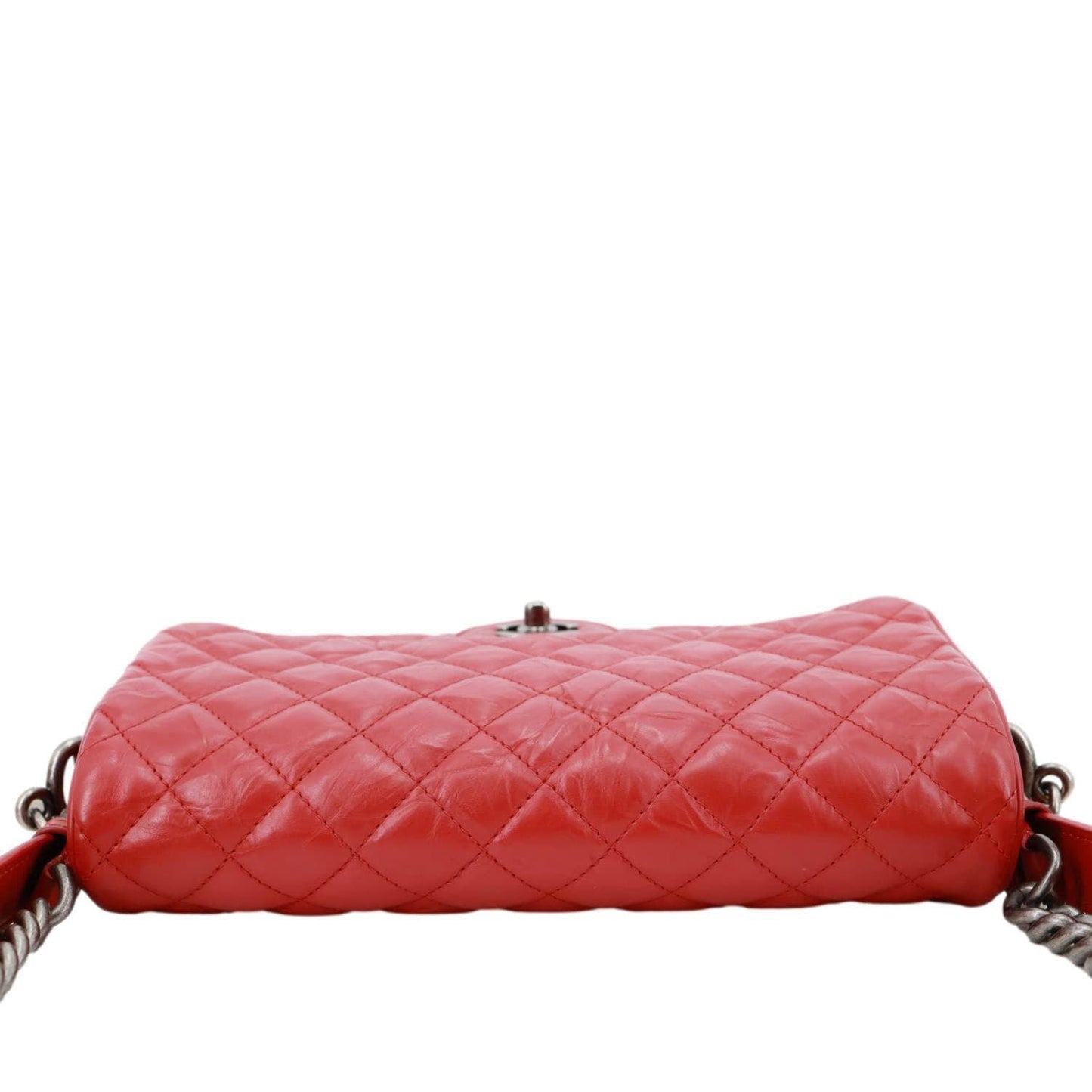 CHANEL Casual Rock Airlines Flap Quilted Crumpled Calfskin Leather Shoulder Bag Red