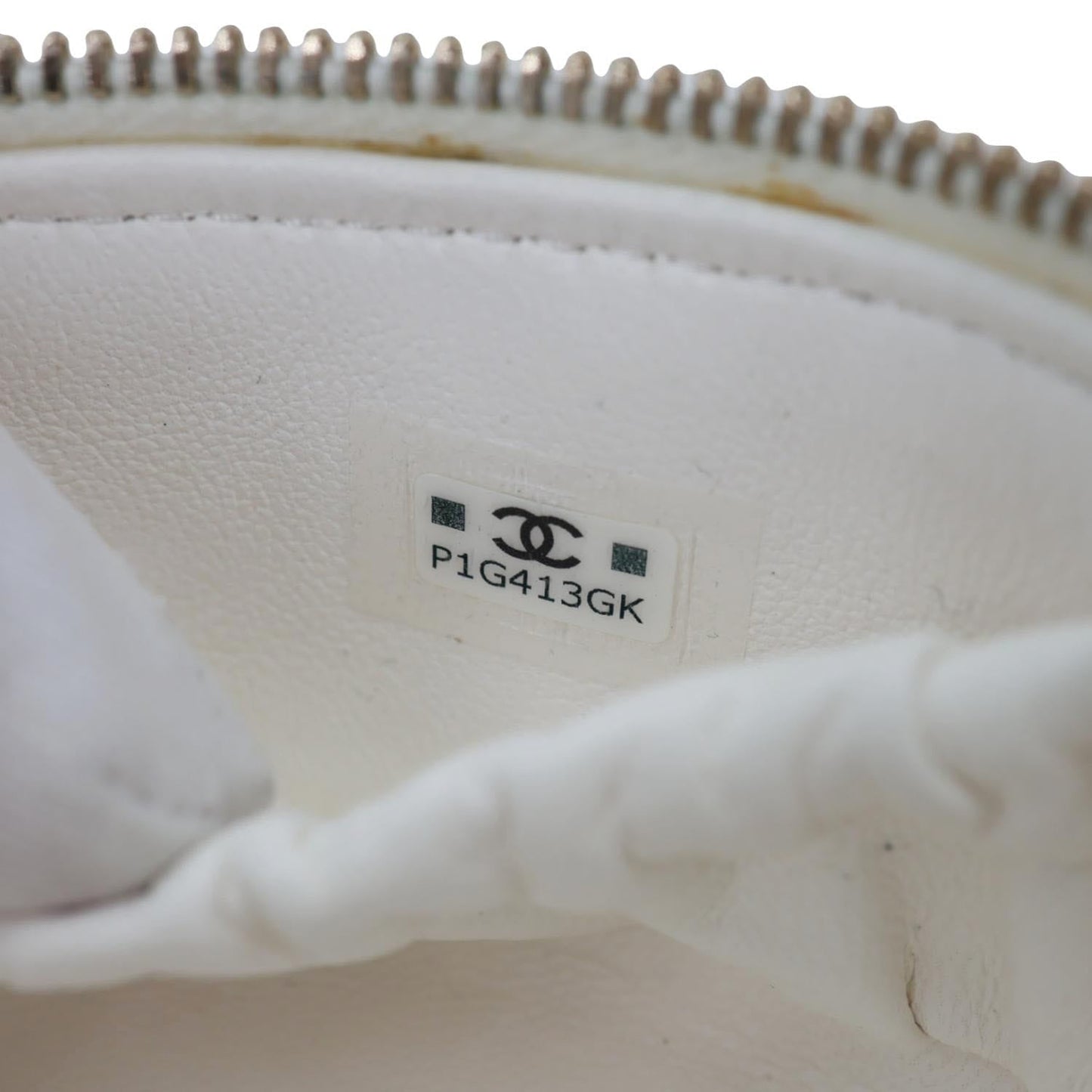 CHANEL Pearly Girl Round Quilted Lambskin Leather Top Handle Vanity Case With Chain White