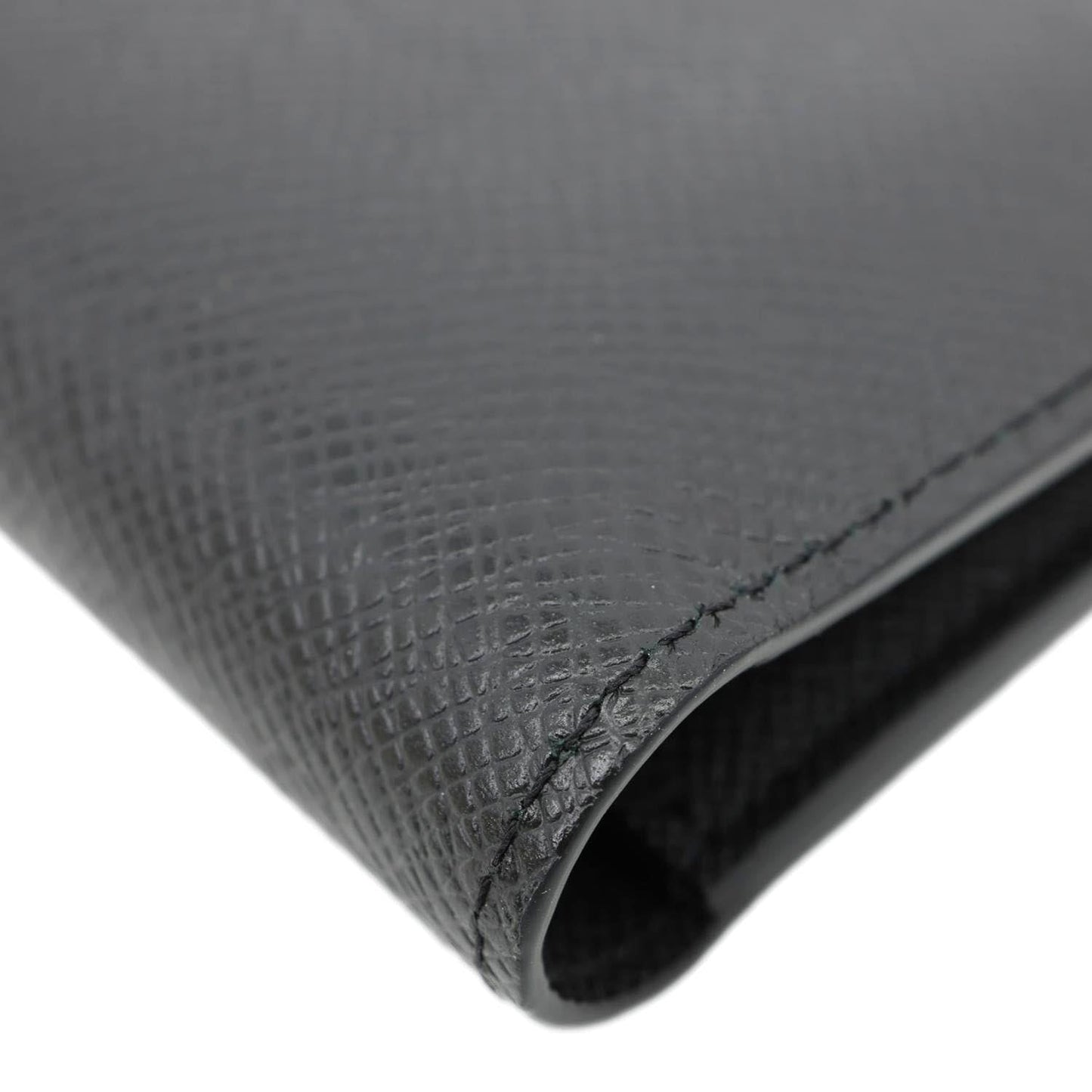 LOUIS VUITTON Amerigo Taiga Leather Wallet Black