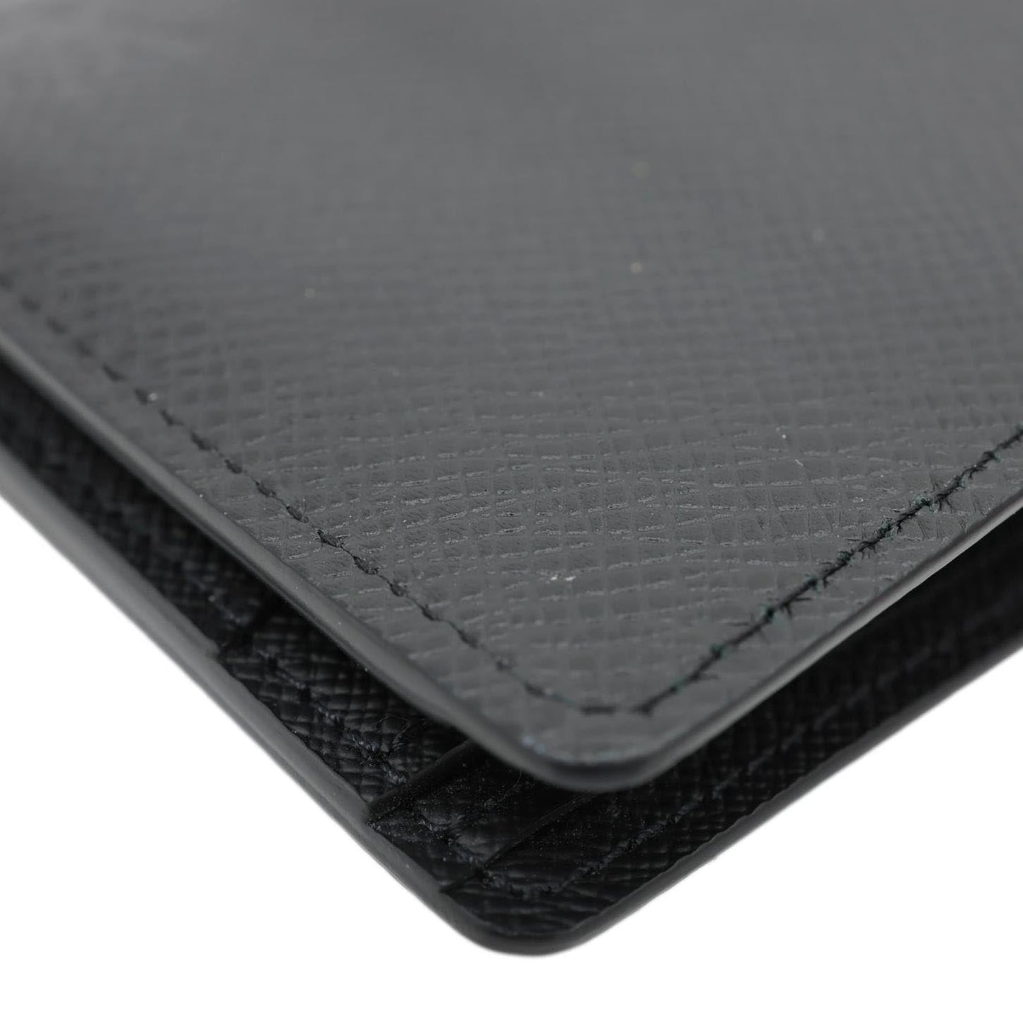 LOUIS VUITTON Amerigo Taiga Leather Wallet Black