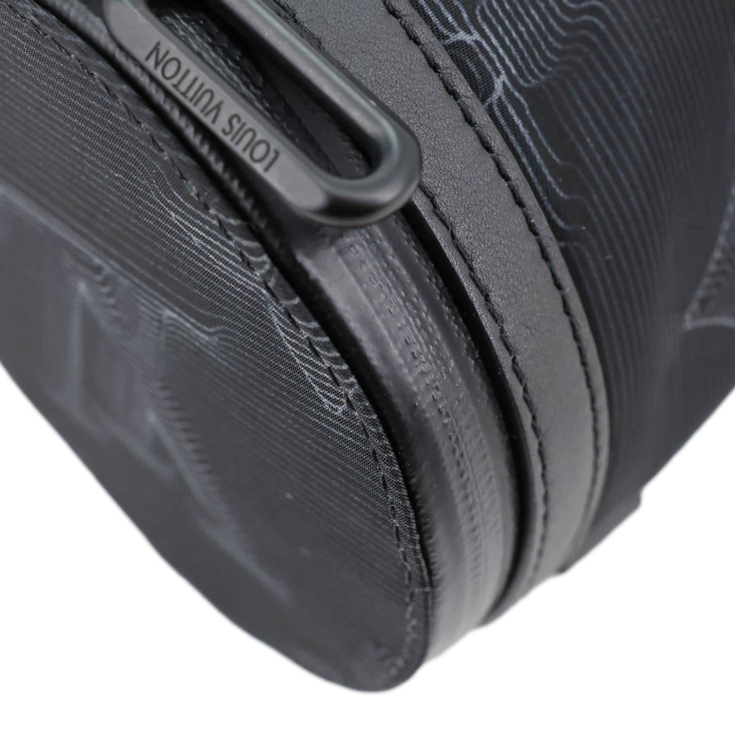 LOUIS VUITTON 2054 Expandable Polochon Nylon Shoulder Bag Black