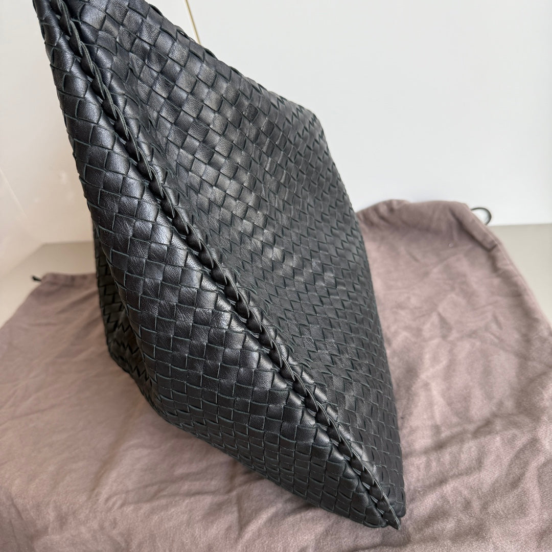 Bottega Veneta Veneta Shoulder Bag - Rovelle Bags