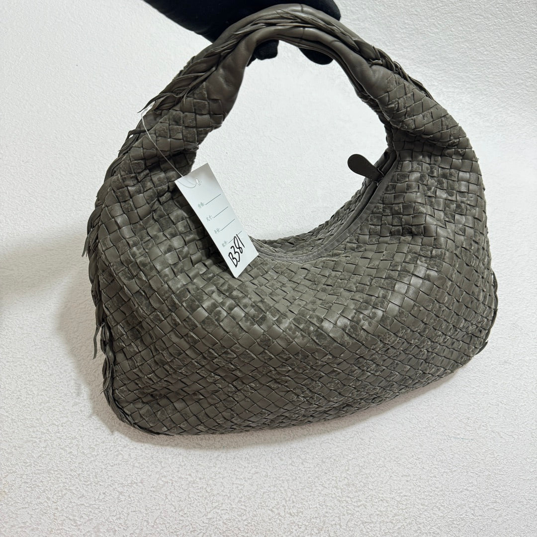 Bottega Veneta Veneta Shoulder Bag - Rovelle Bags