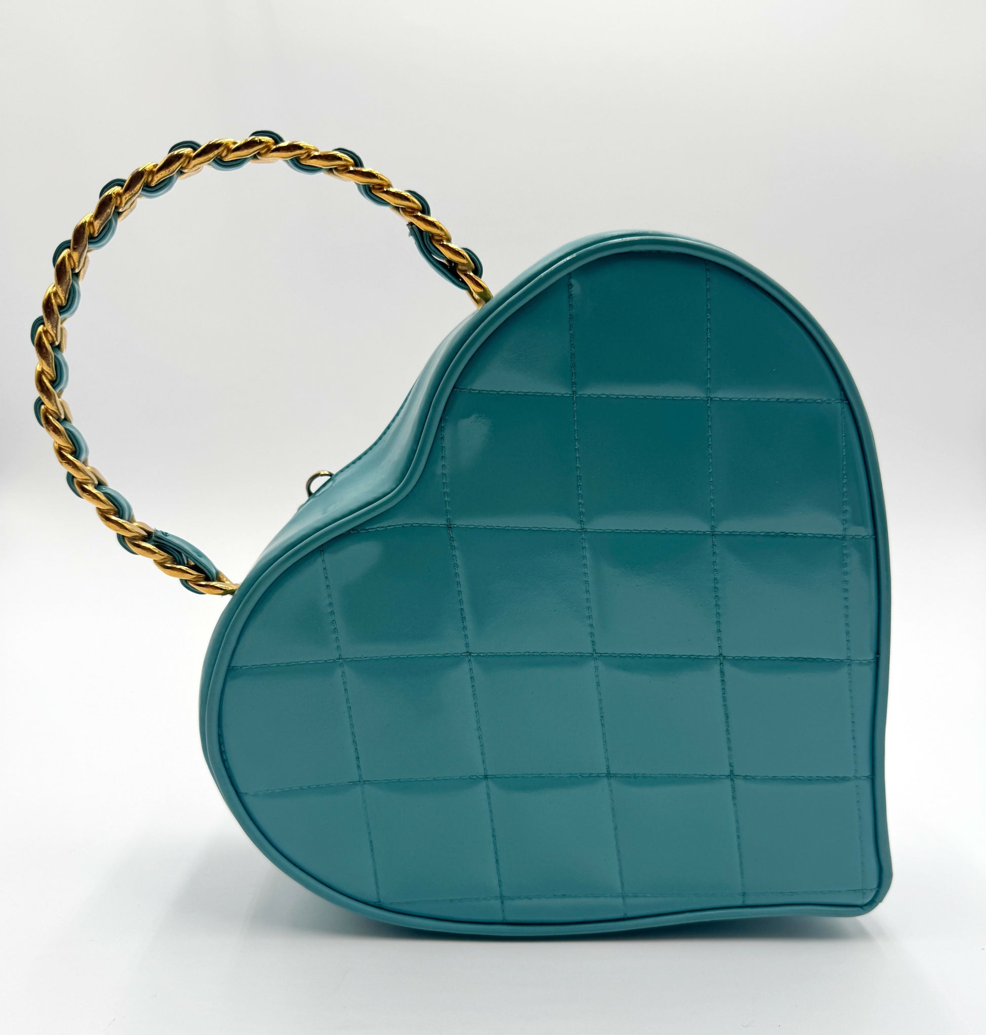 Chanel Chanel 19 Shoulder Bag - Rovelle Bags
