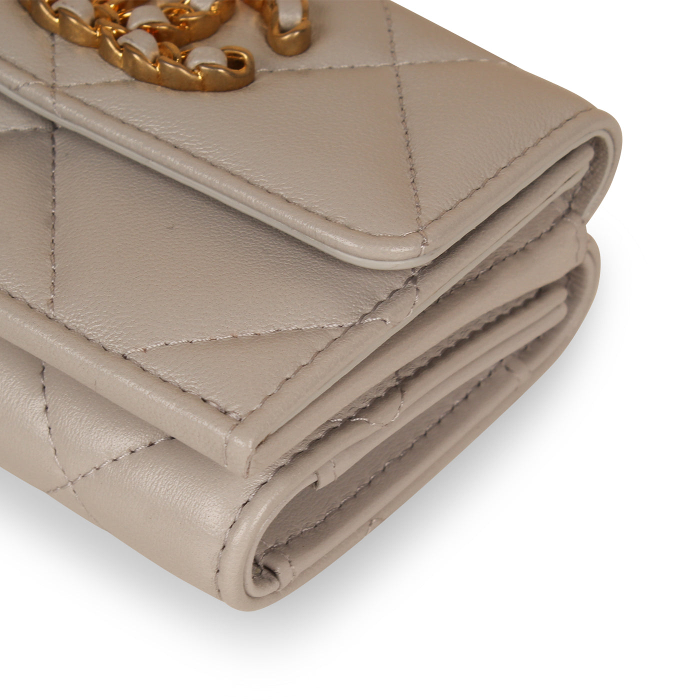 Chanel Chanel 19 Shoulder Bag - Rovelle Bags