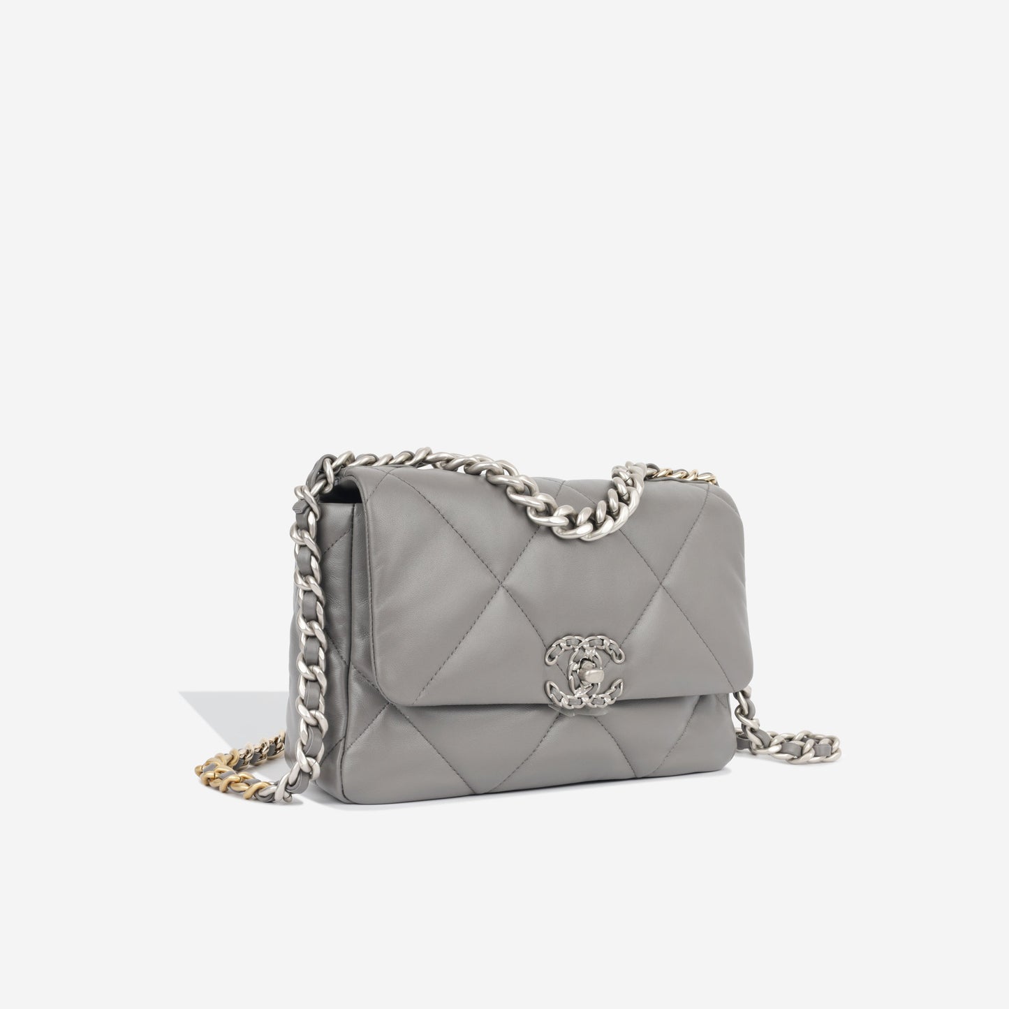 Chanel Chanel 19 Shoulder Bag - Rovelle Bags