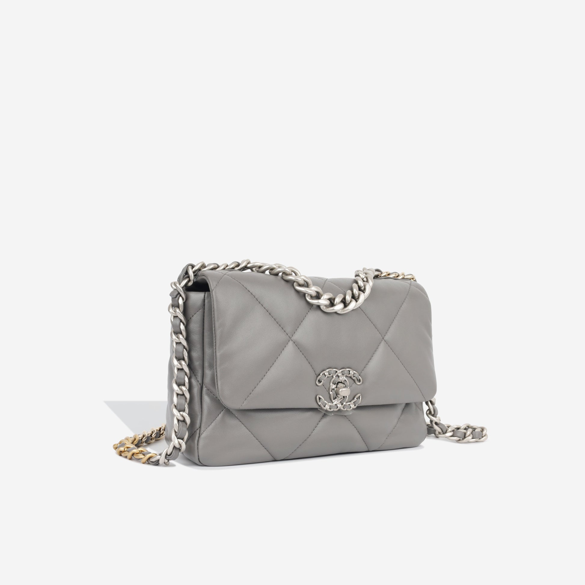 Chanel Chanel 19 Shoulder Bag - Rovelle Bags
