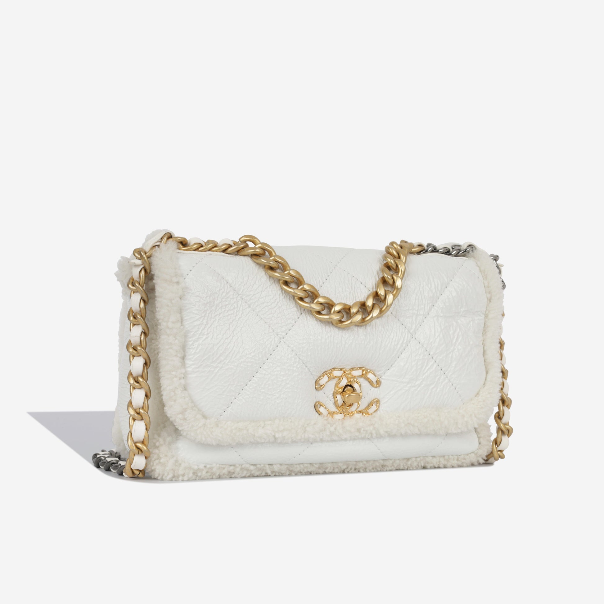Chanel Chanel 19 Shoulder Bag - Rovelle Bags
