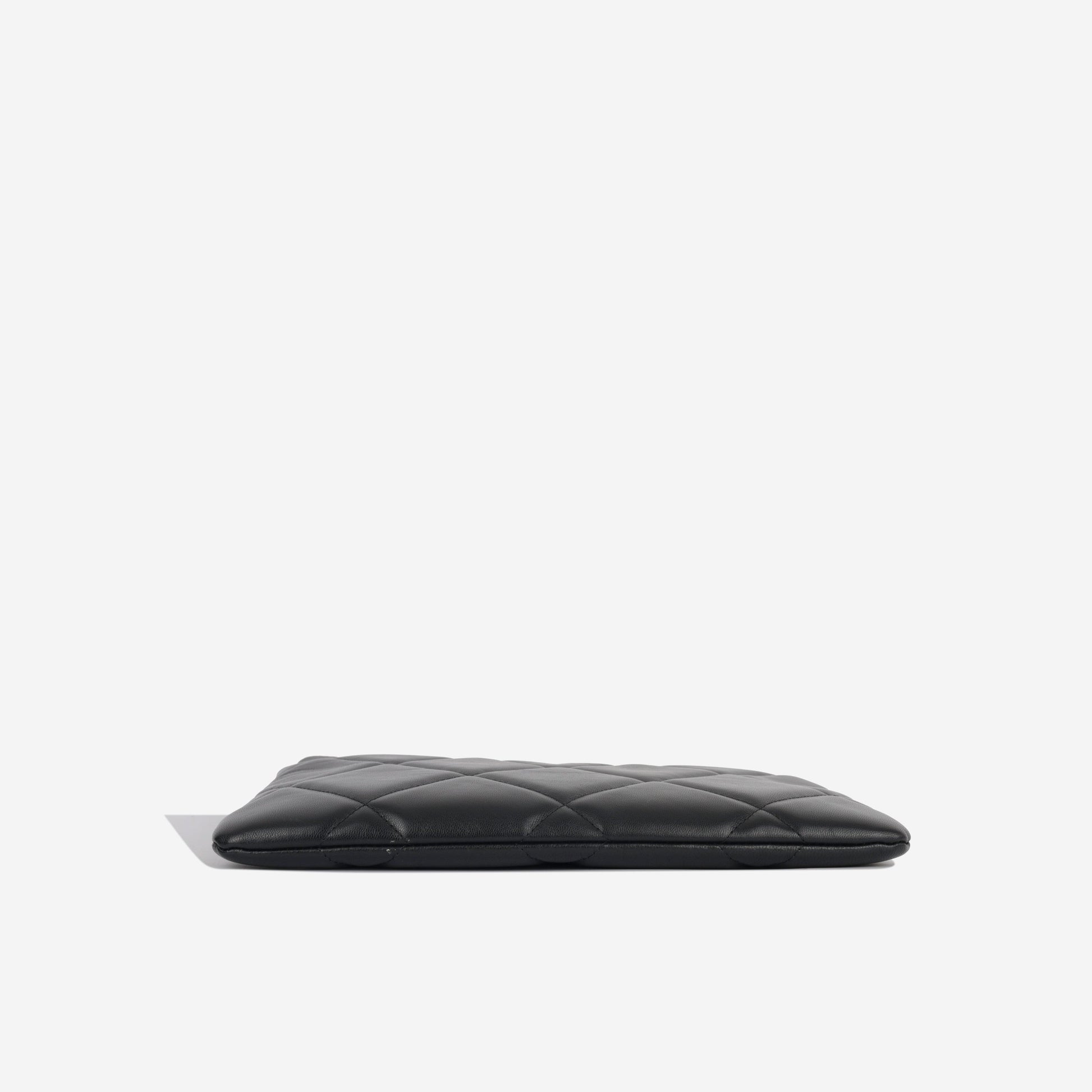Chanel Chanel 19 Shoulder Bag - Rovelle Bags