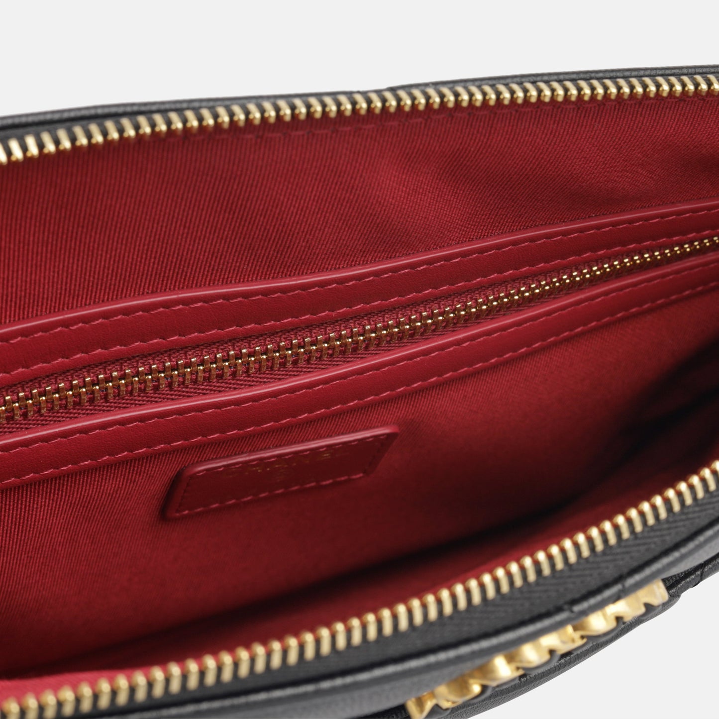 Chanel Chanel 19 Shoulder Bag - Rovelle Bags