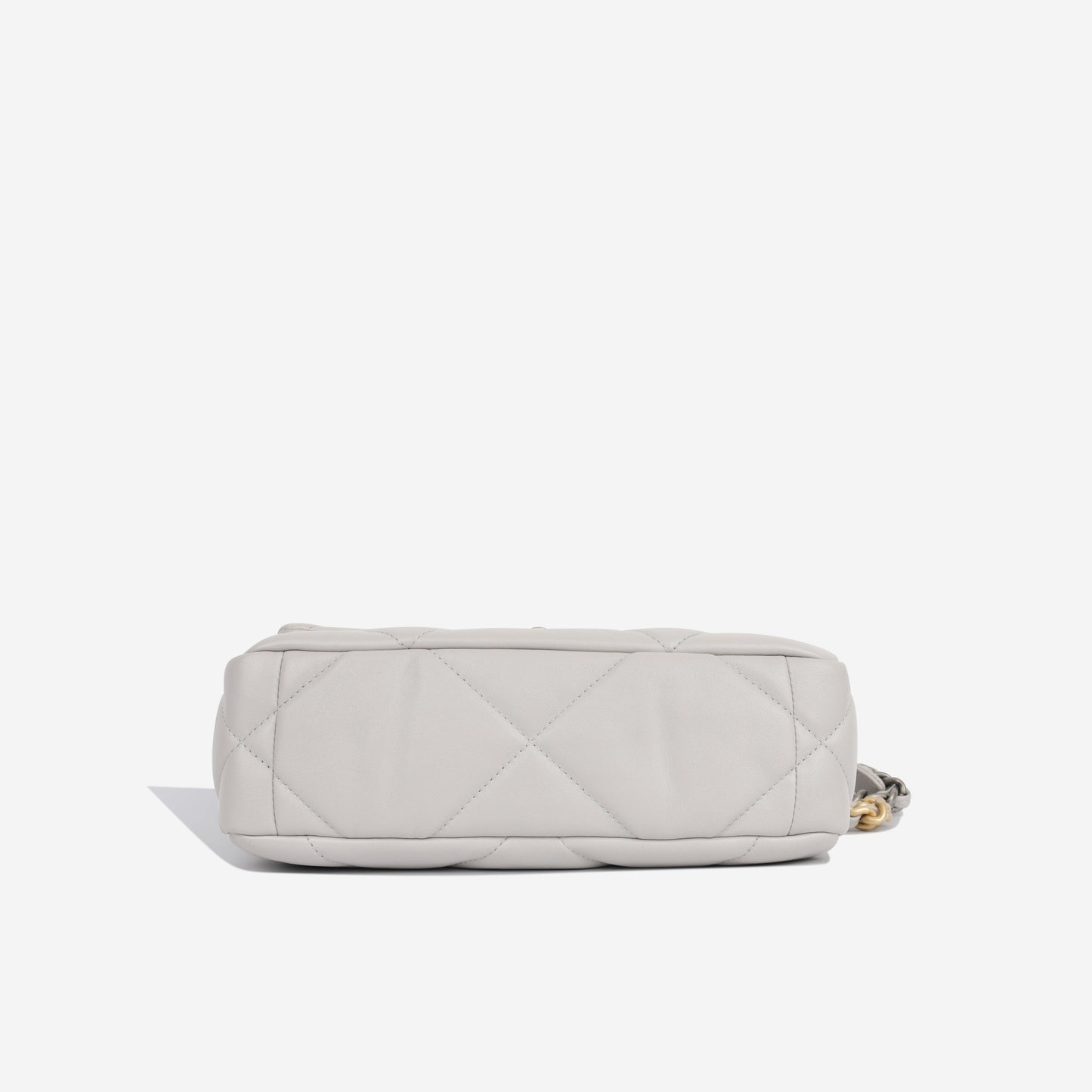 Chanel Chanel 19 Shoulder Bag - Rovelle Bags