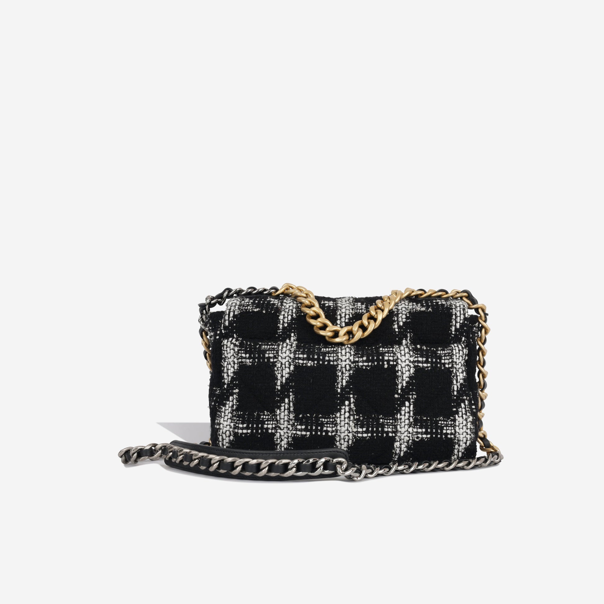 Chanel Chanel 19 Shoulder Bag - Rovelle Bags