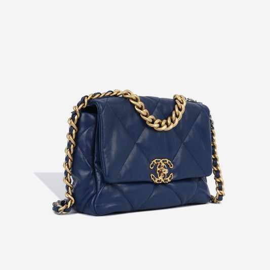 Chanel Chanel 19 Shoulder Bag - Rovelle Bags