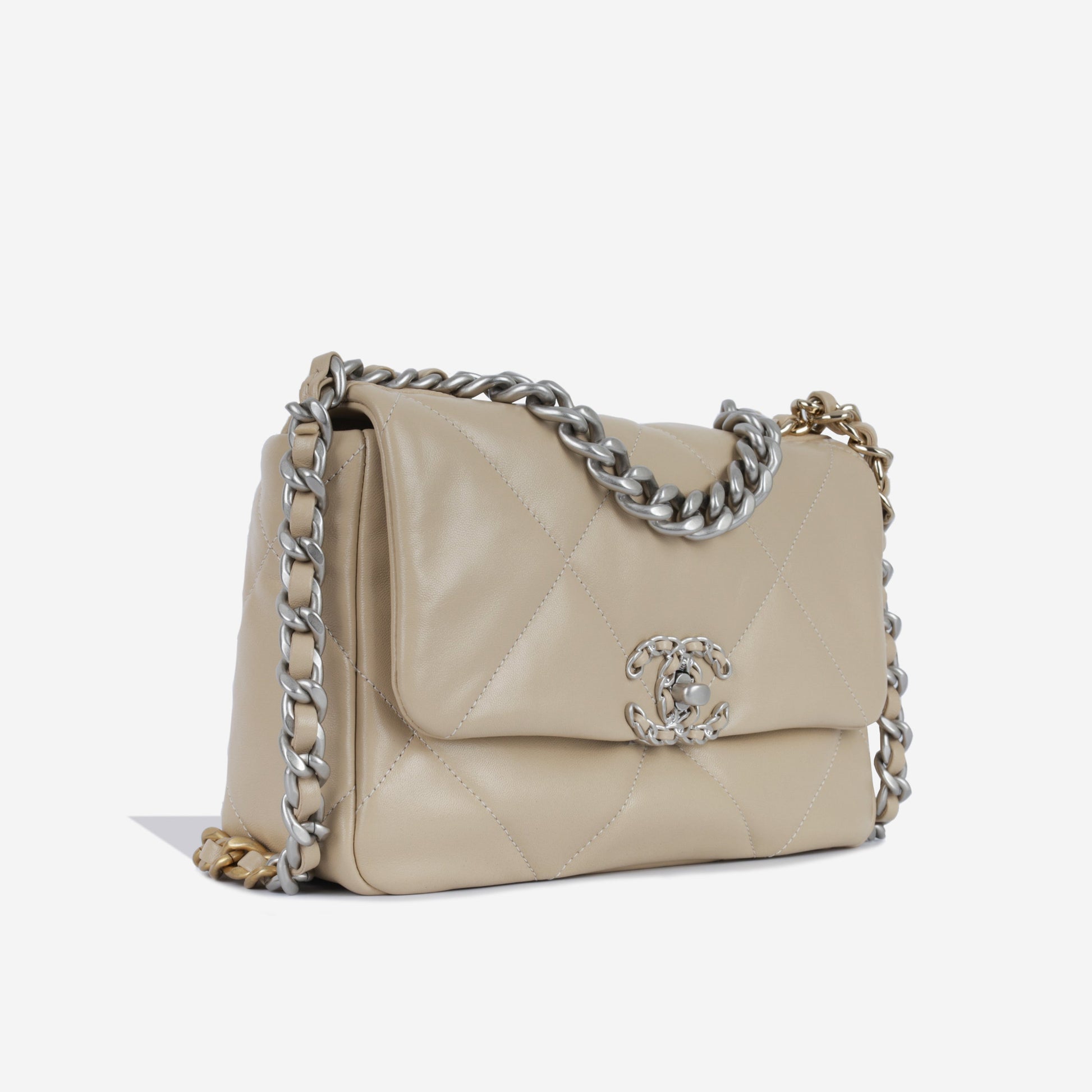 Chanel Chanel 19 Shoulder Bag - Rovelle Bags