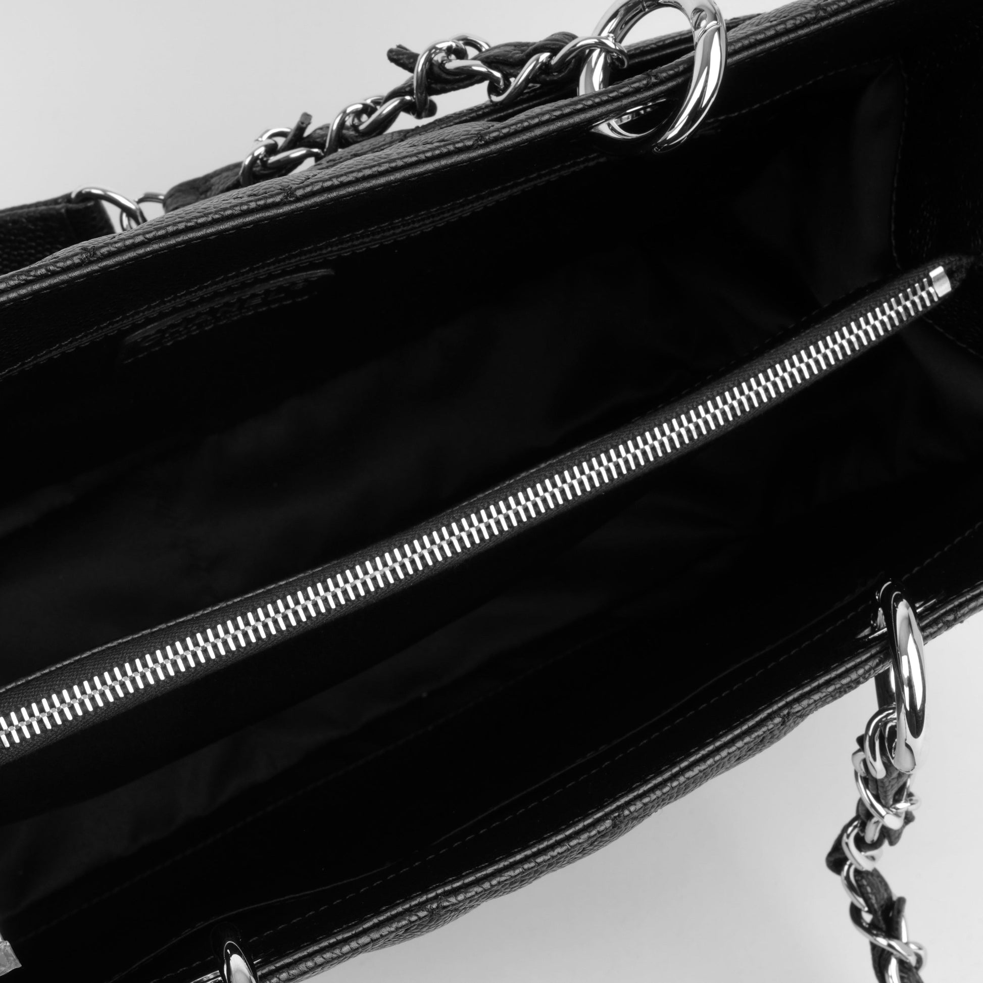 Chanel Shopping Tote Tote - Rovelle Bags