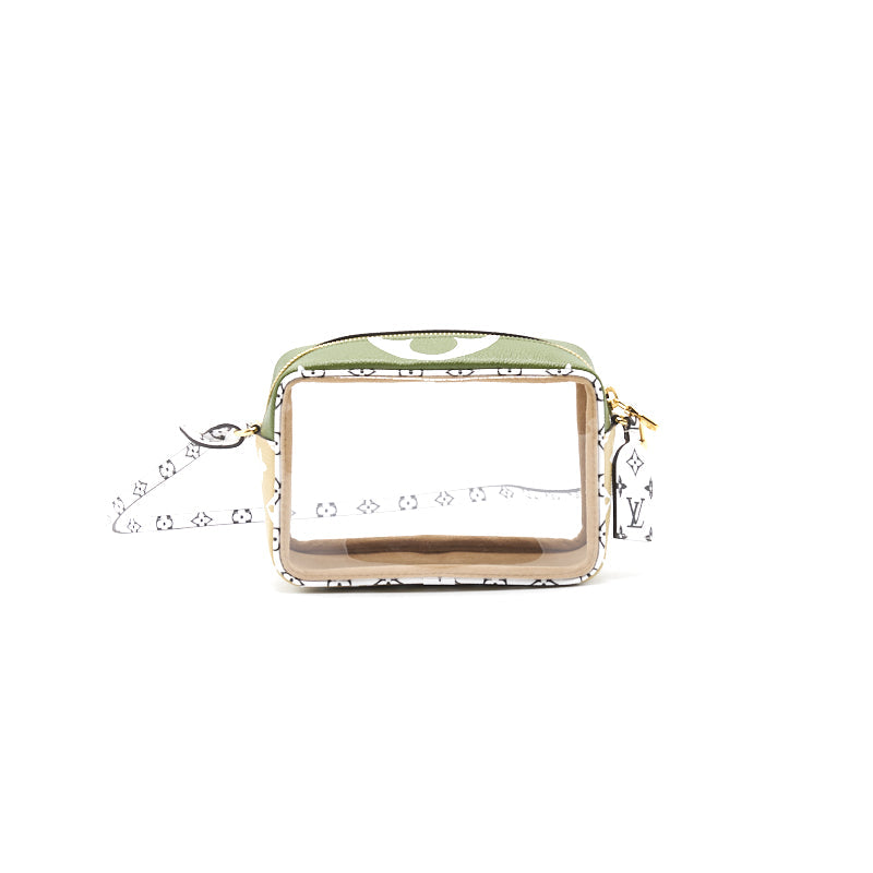 LOUIS VUITTON Beach Pouch Monogram Giant Canvas Transparent Bag