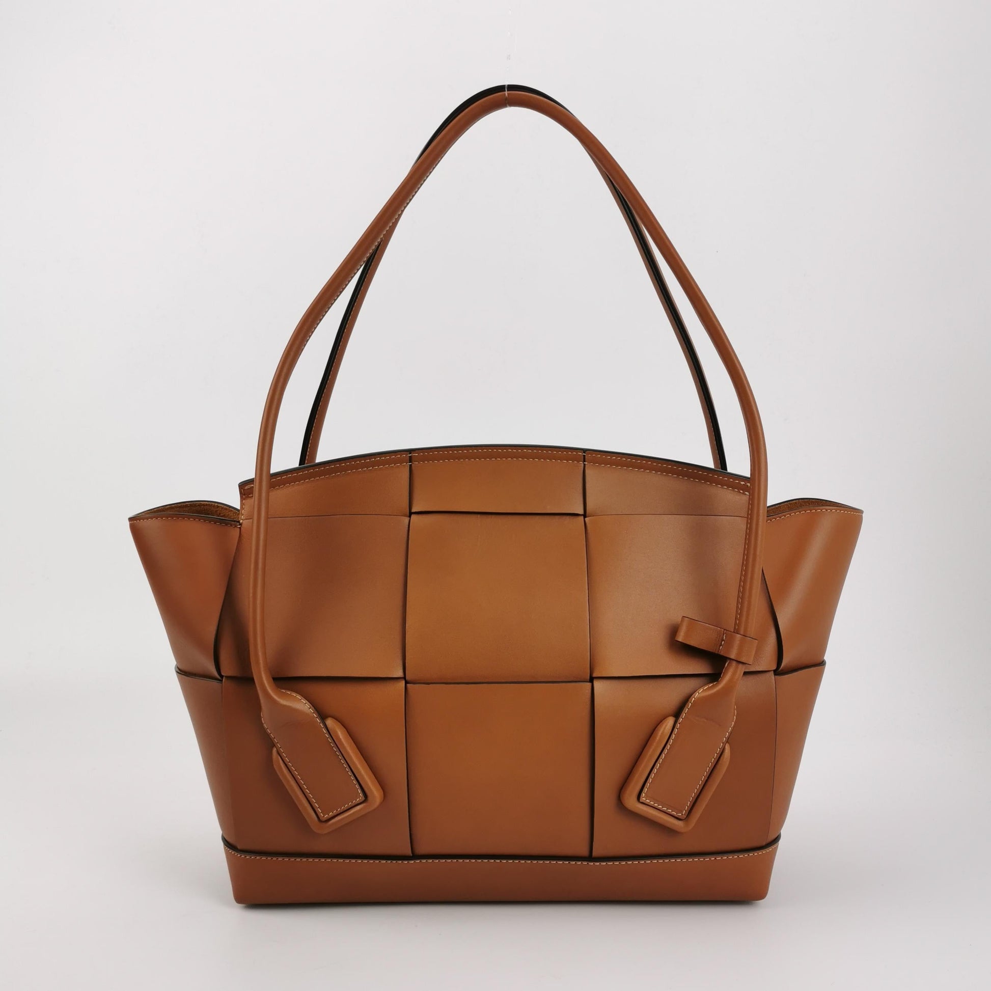 Bottega Veneta Arco Tote - Rovelle Bags