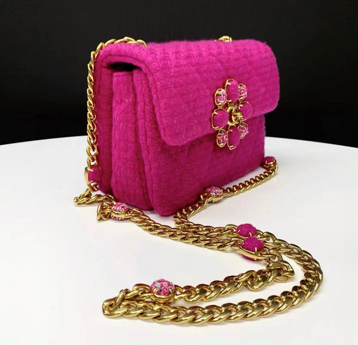 Chanel Chanel 22 Shoulder Bag - Rovelle Bags