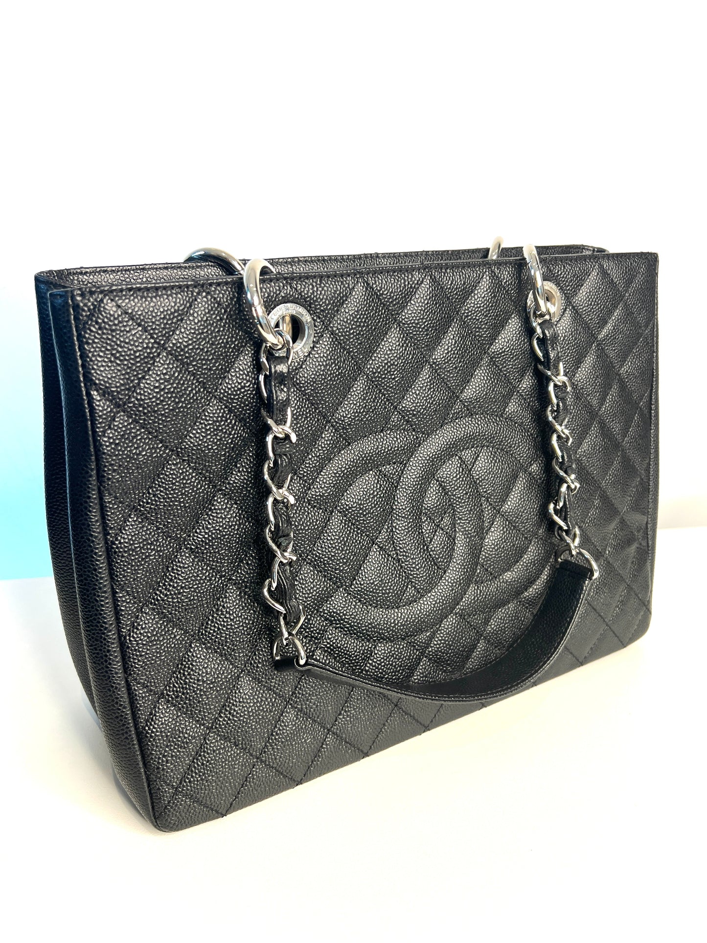 Chanel Shoulder Bag - Almora Bags