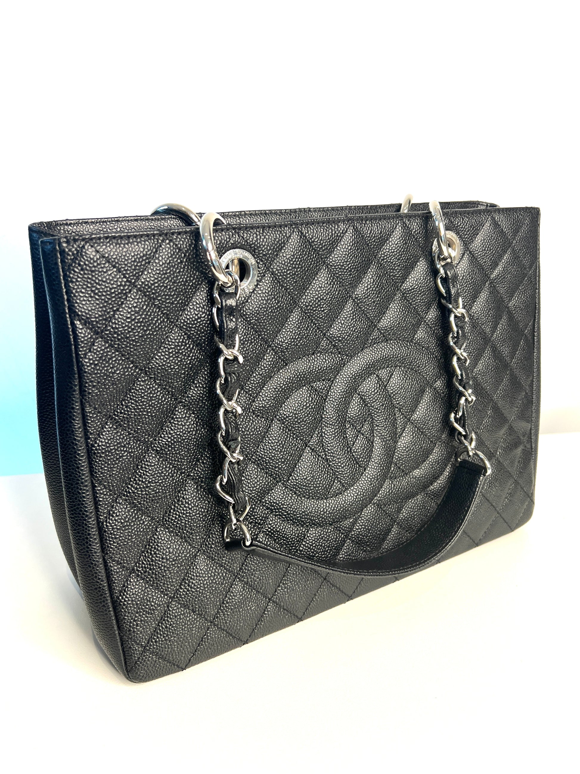 Chanel Shoulder Bag - Almora Bags