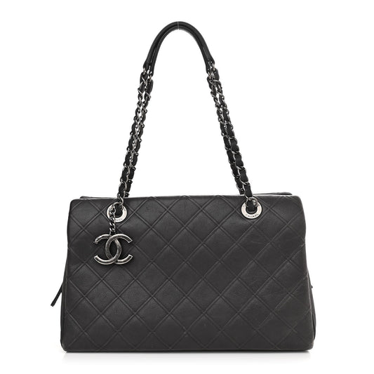 Chanel CC DIAMOND QUILTED Tote Bag - Rovelle Bags
