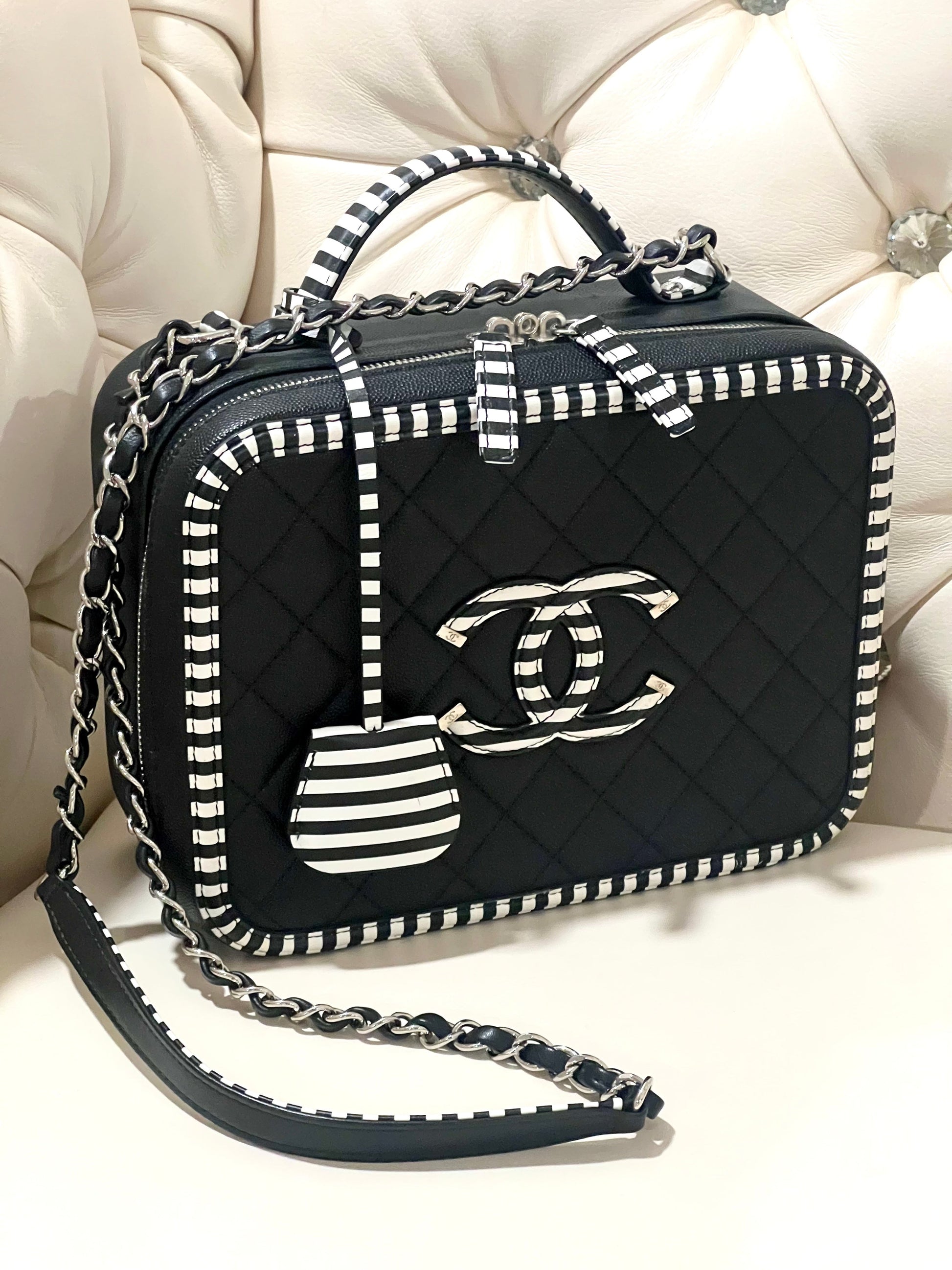 Chanel Vanity Shoulder Bag - Rovelle Bags