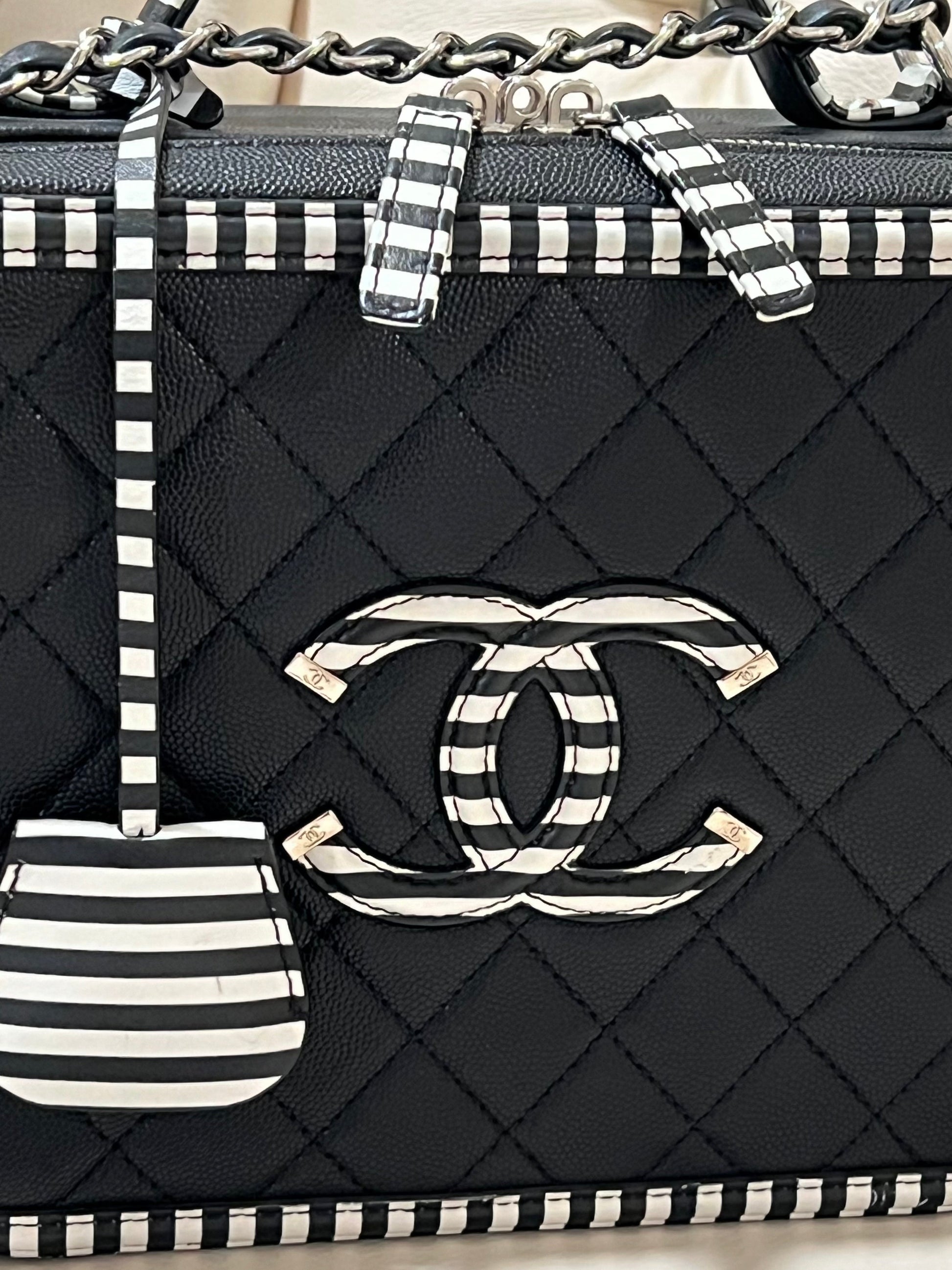 Chanel Vanity Shoulder Bag - Rovelle Bags