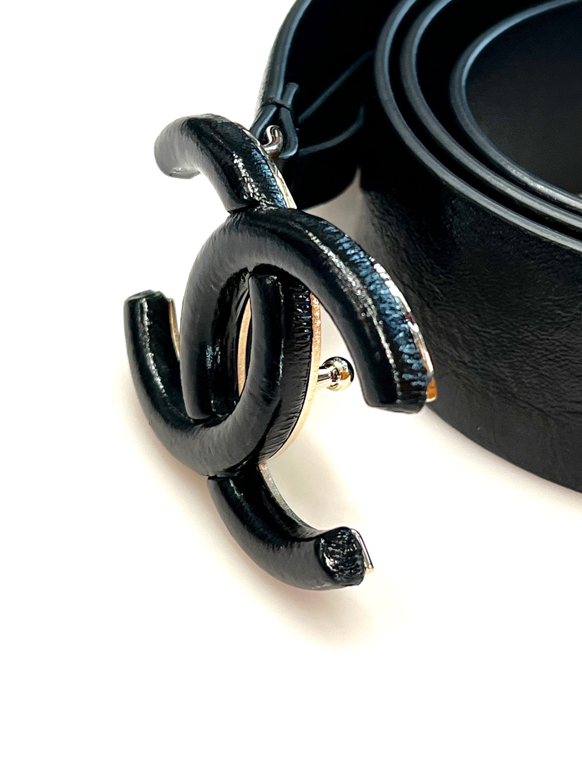 Chanel INTERLOCKING CC LOGO Handbag - Rovelle Bags