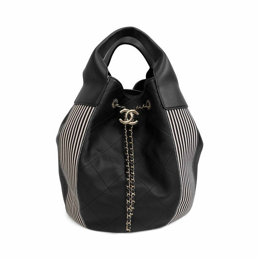 Chanel Black/White Bucket Handbags Handbag - Rovelle Bags