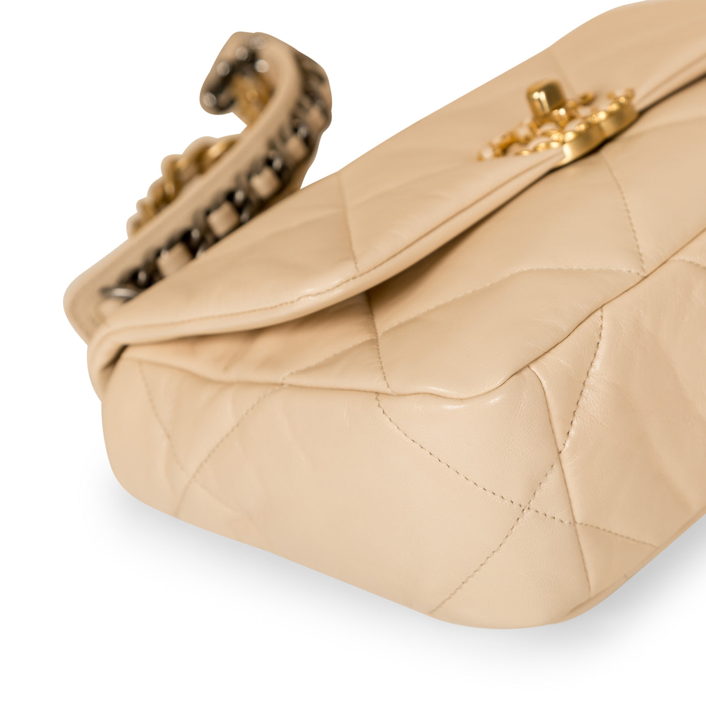 Chanel Chanel 19 Shoulder Bag - Rovelle Bags