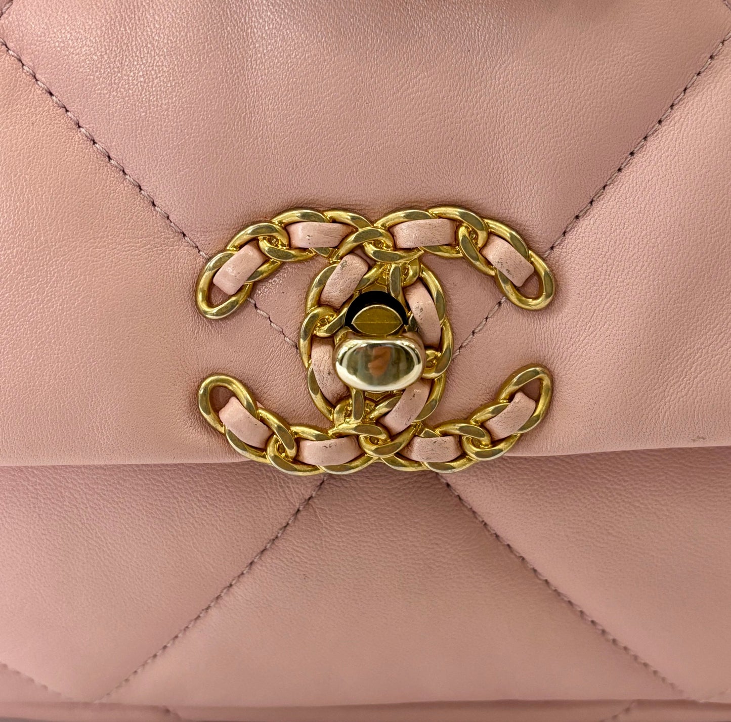 Chanel Chanel 19 Flap Bag - Rovelle Bags