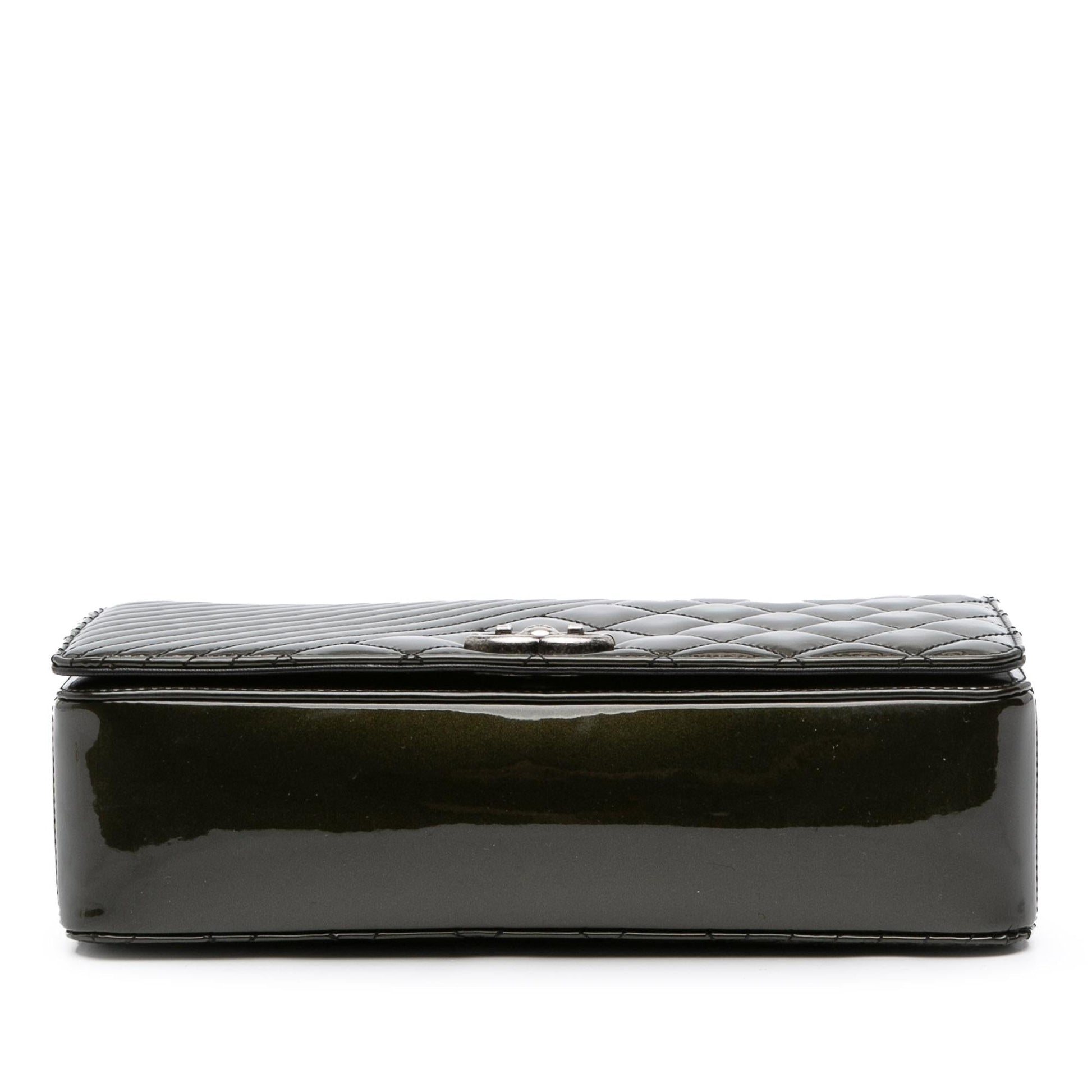 Chanel Boy Shoulder Bag - Rovelle Bags