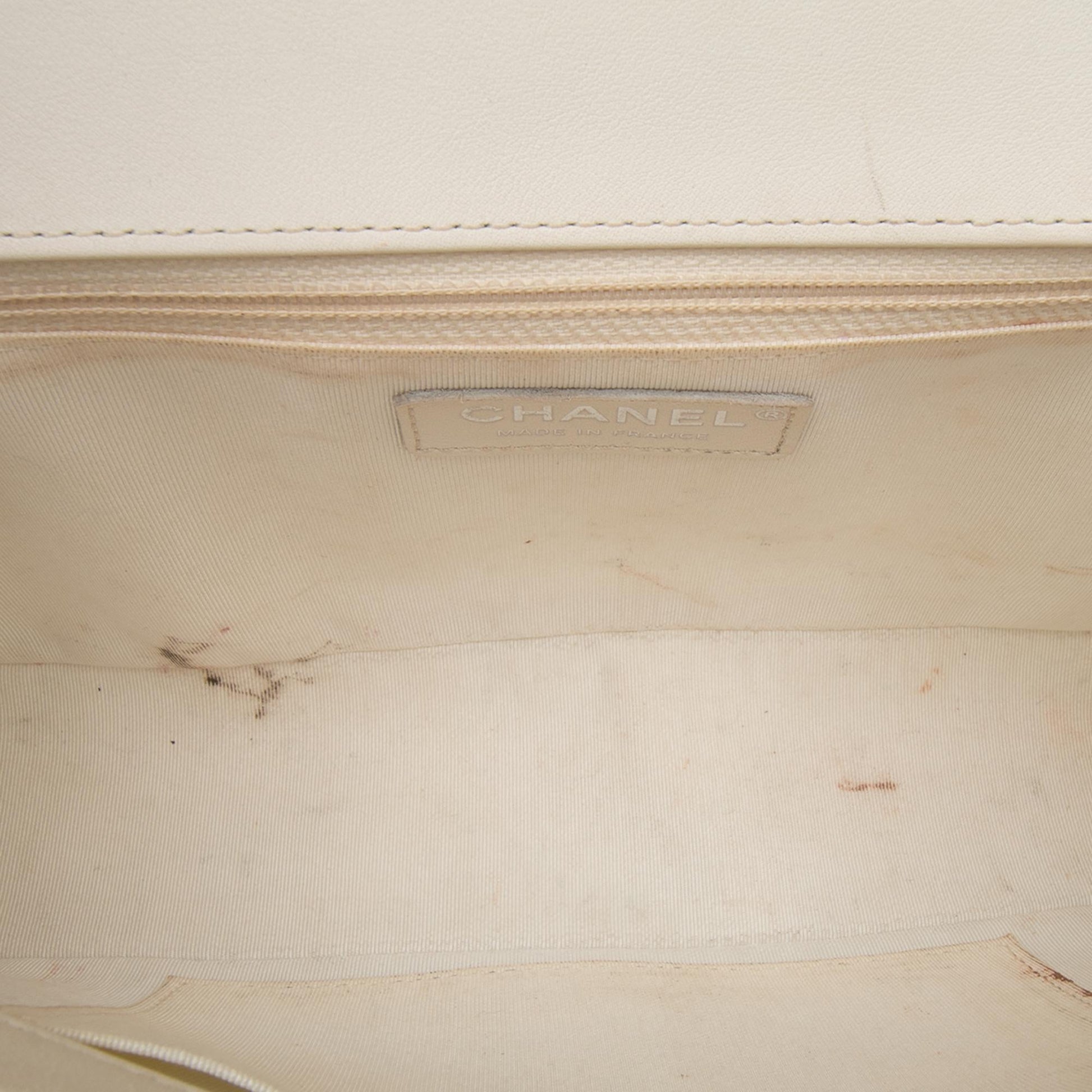 Chanel Boy Shoulder Bag - Rovelle Bags
