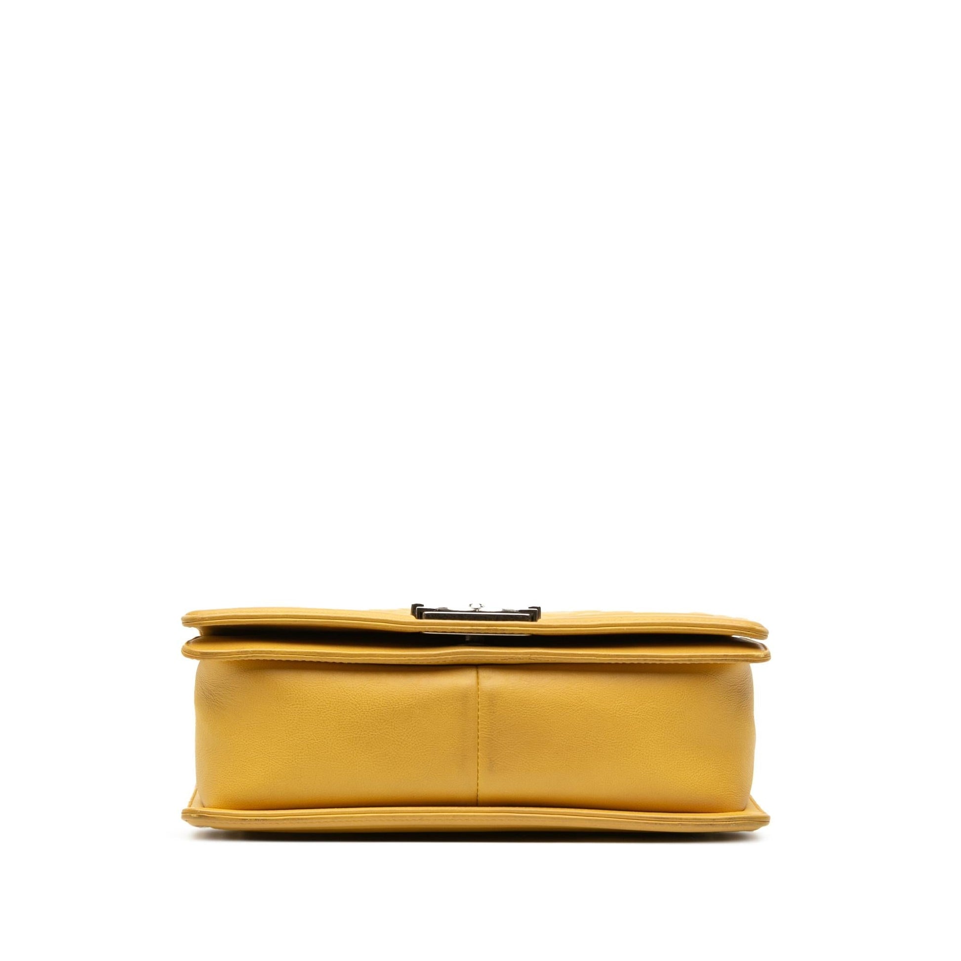 Chanel Boy Shoulder Bag - Rovelle Bags